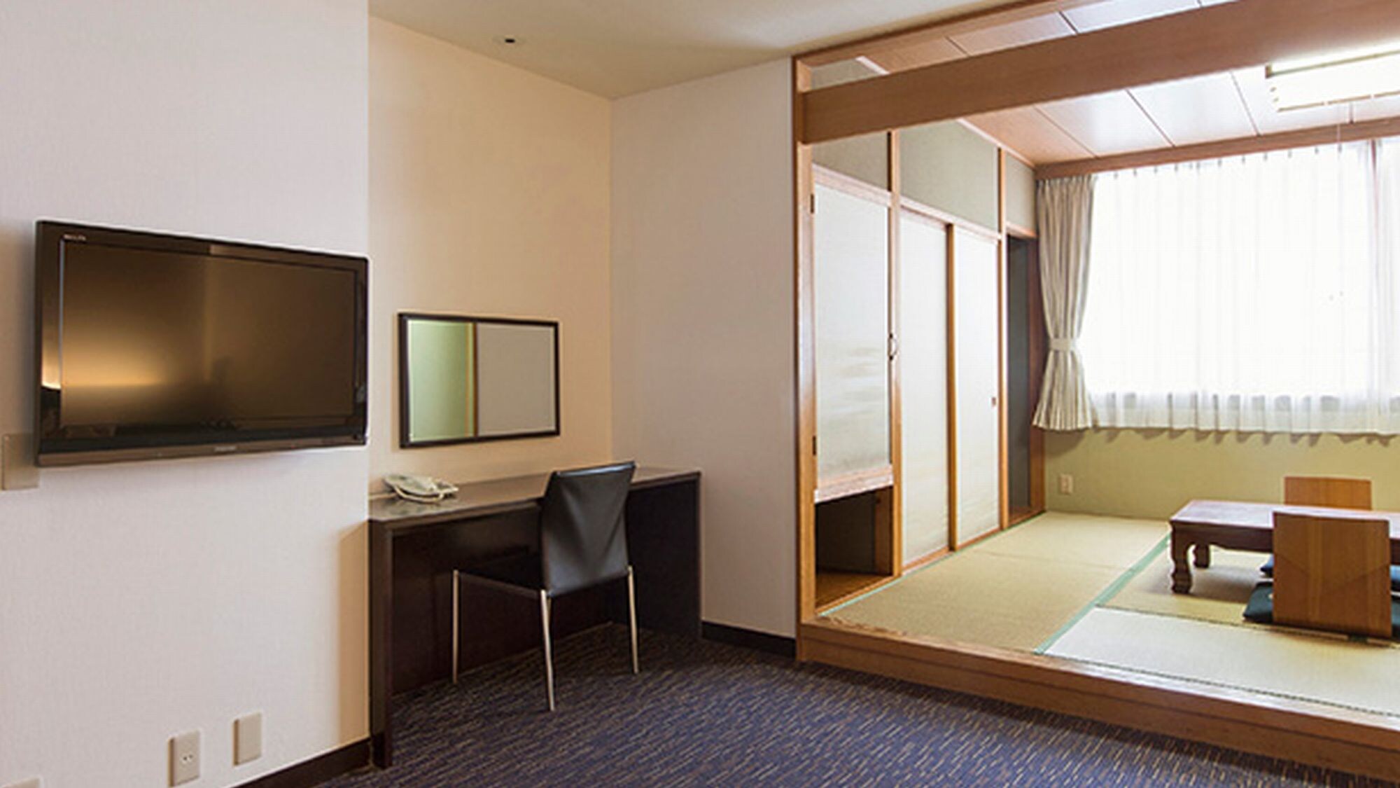 [Japanese and Western room]