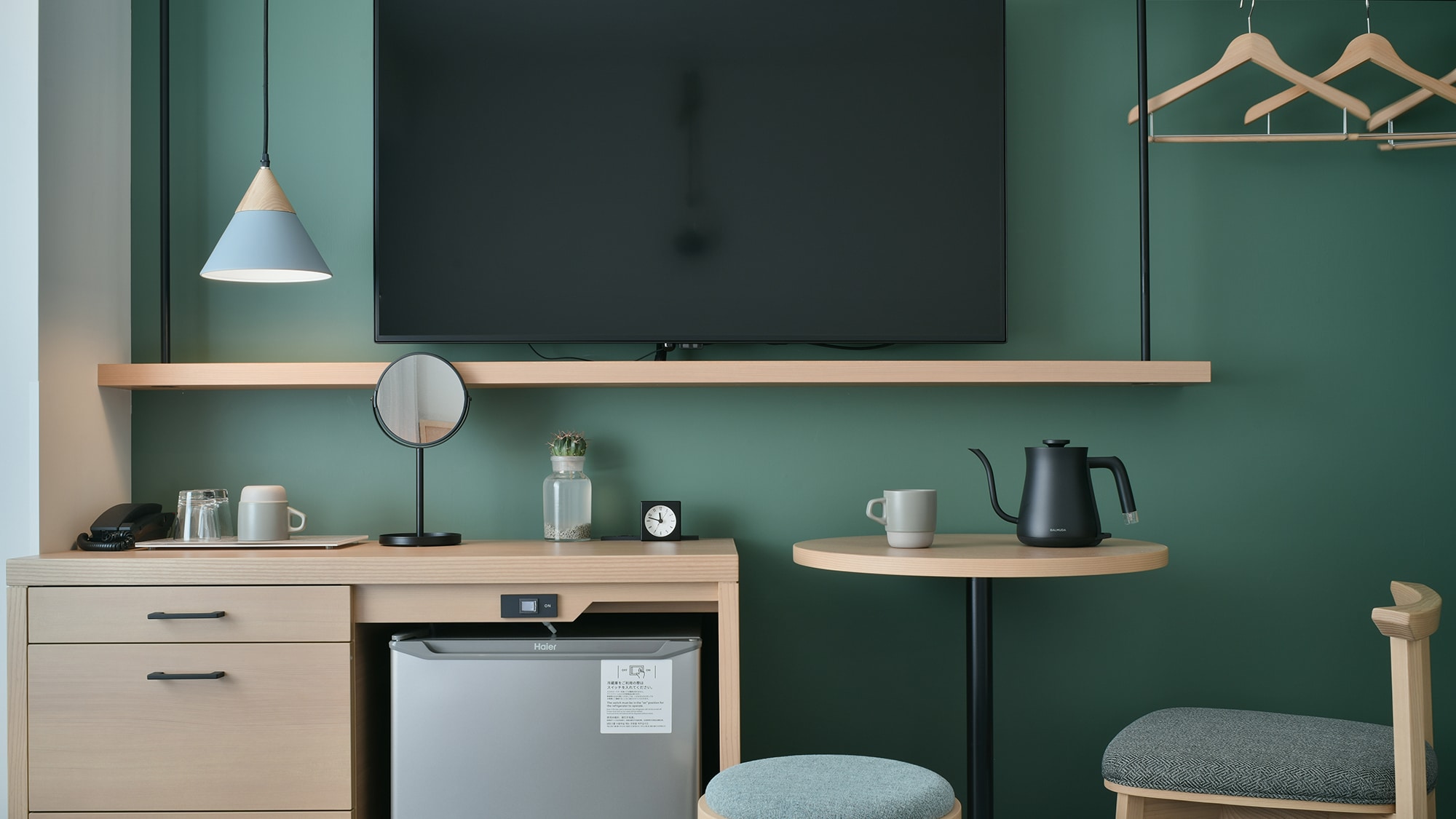 Standard Twin (18㎡) All rooms are equipped with Balmuda kettles.