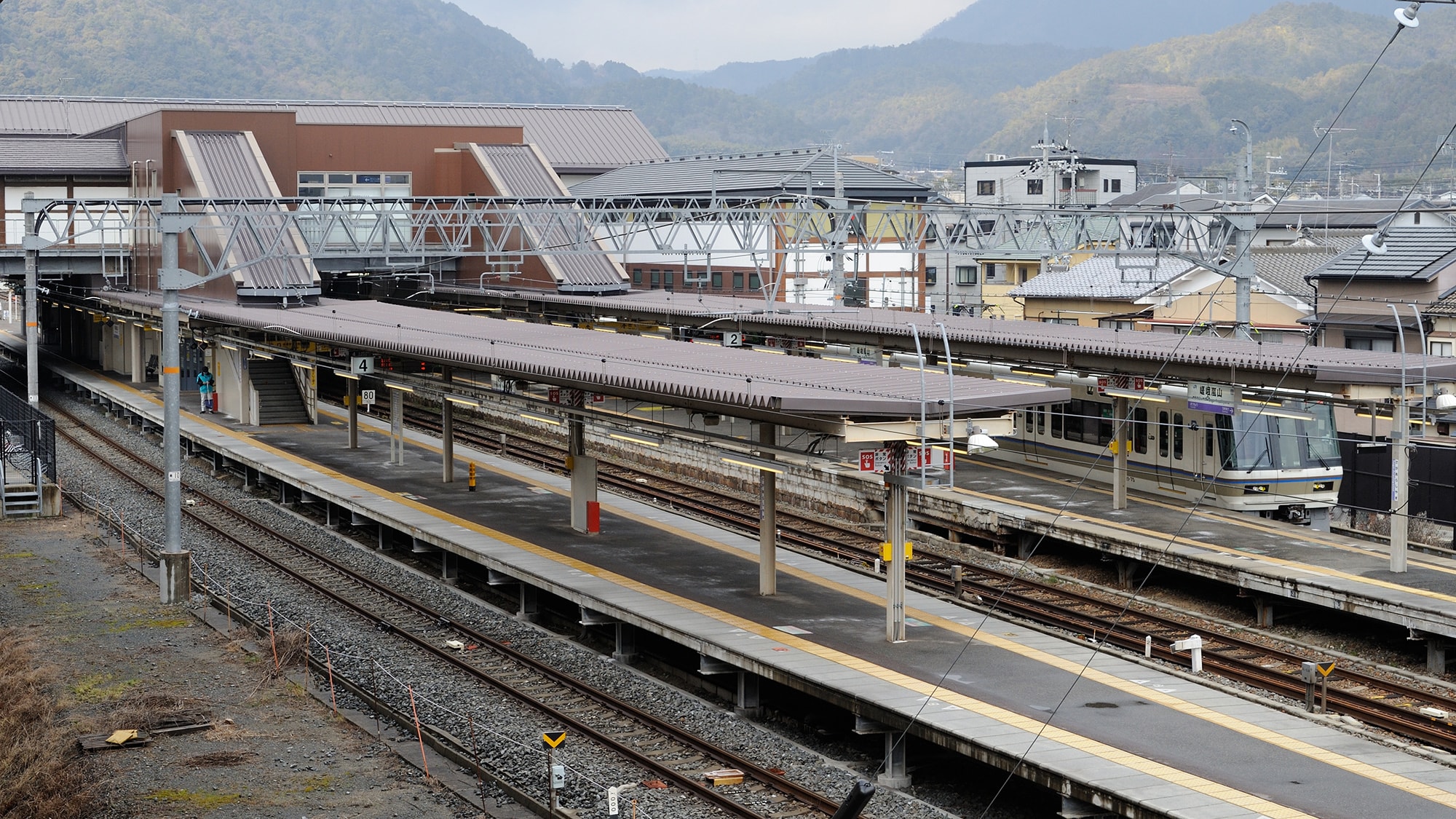 Kamar bergaya Jepang dengan pemandangan kereta 7,5 tatami