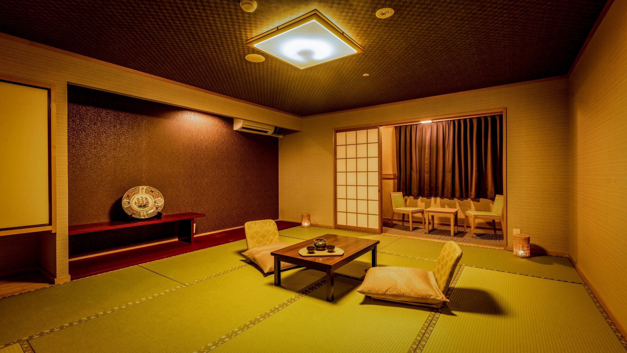 Standard Japanese-style room (poolside) *Example of a guest room