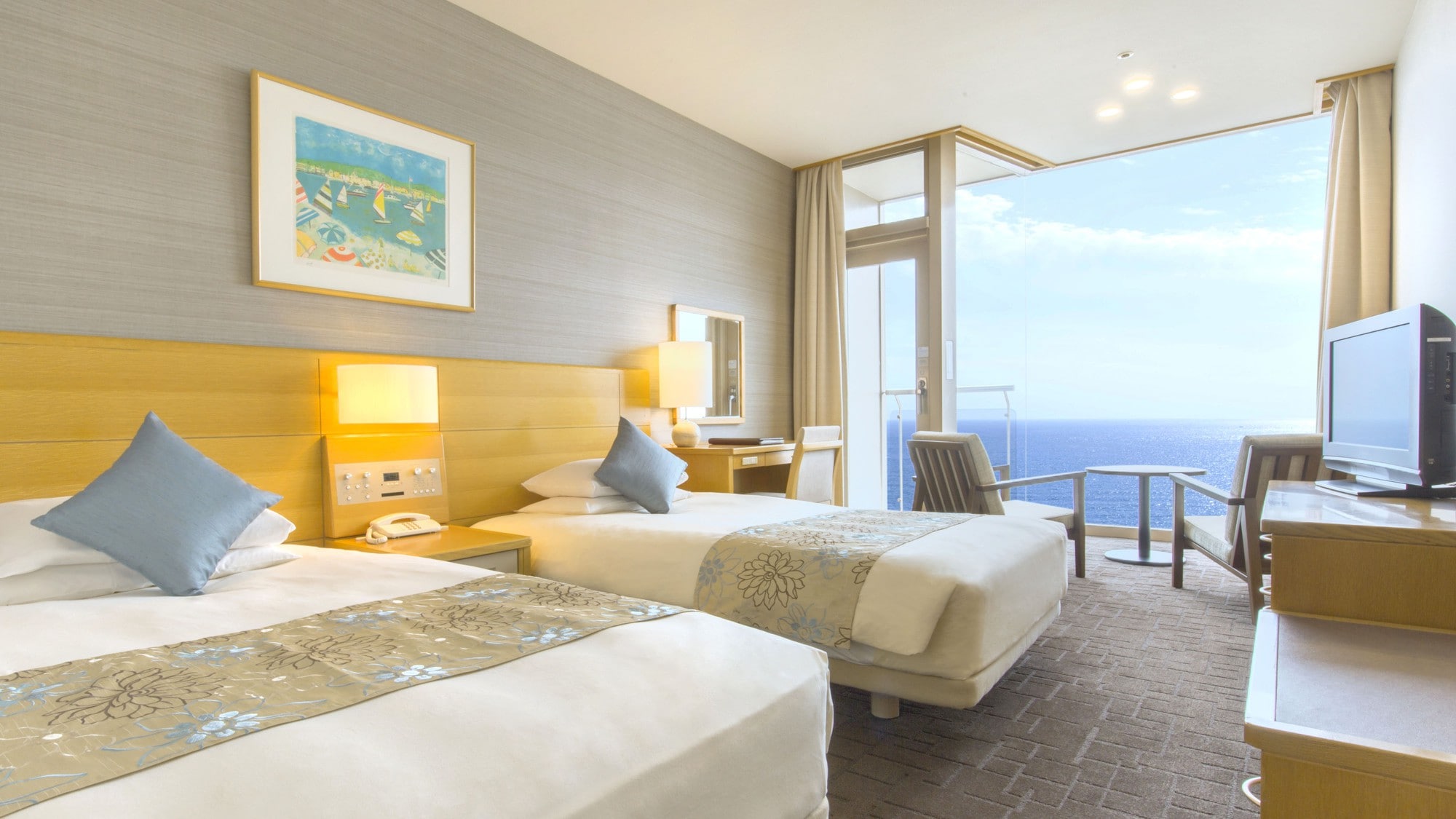 Twin Room B (1st or 2nd floor / 28 sqm / All rooms are non-smoking / Location overlooking Sagami Bay)