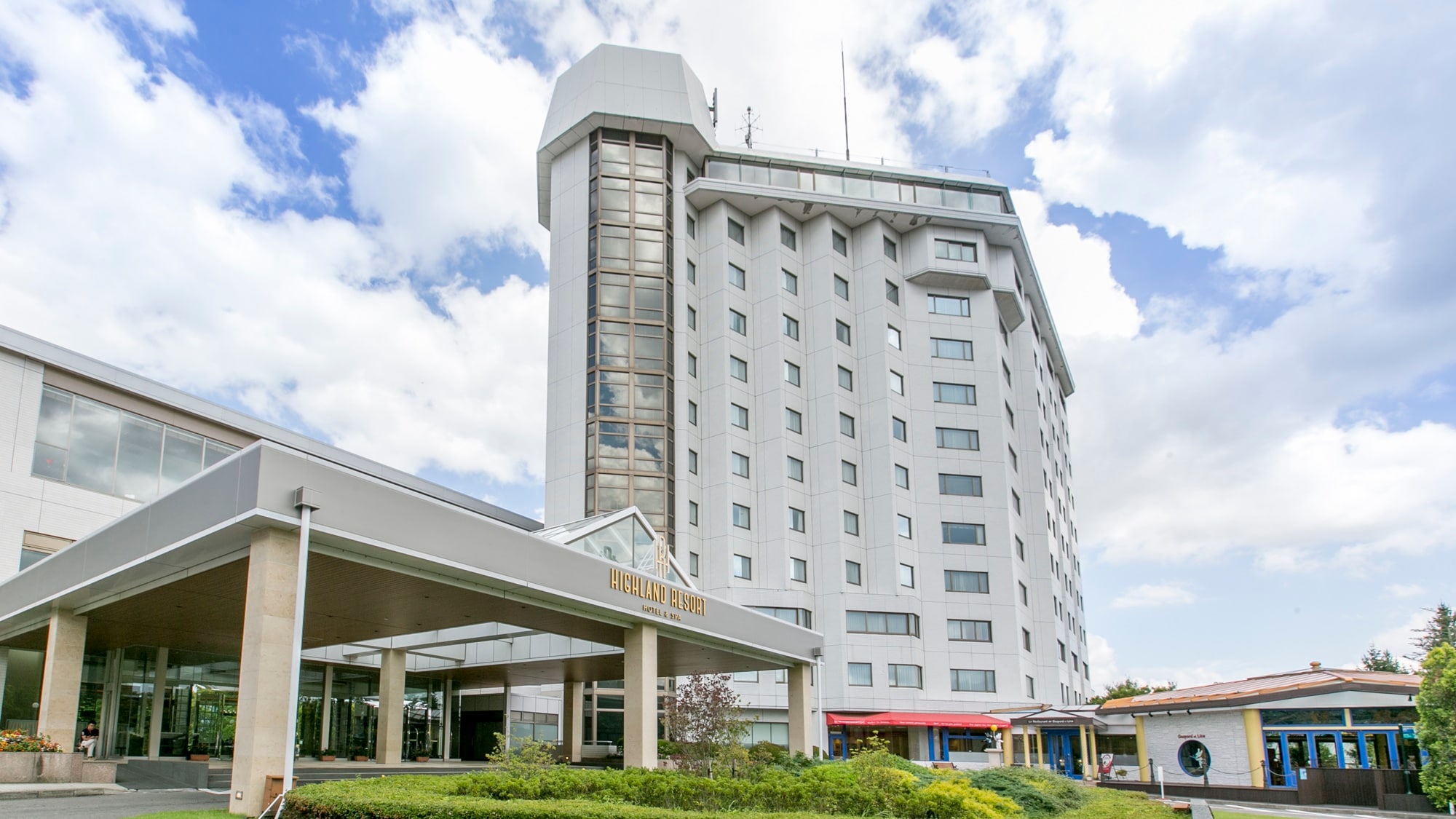 Hotel exterior * Image