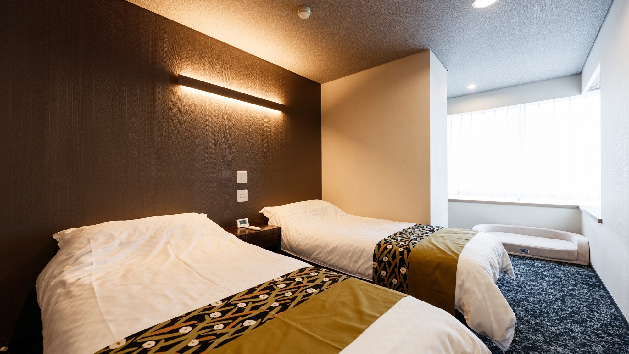 [WAN Suite] Room with indoor mini dog run and Simmons bed