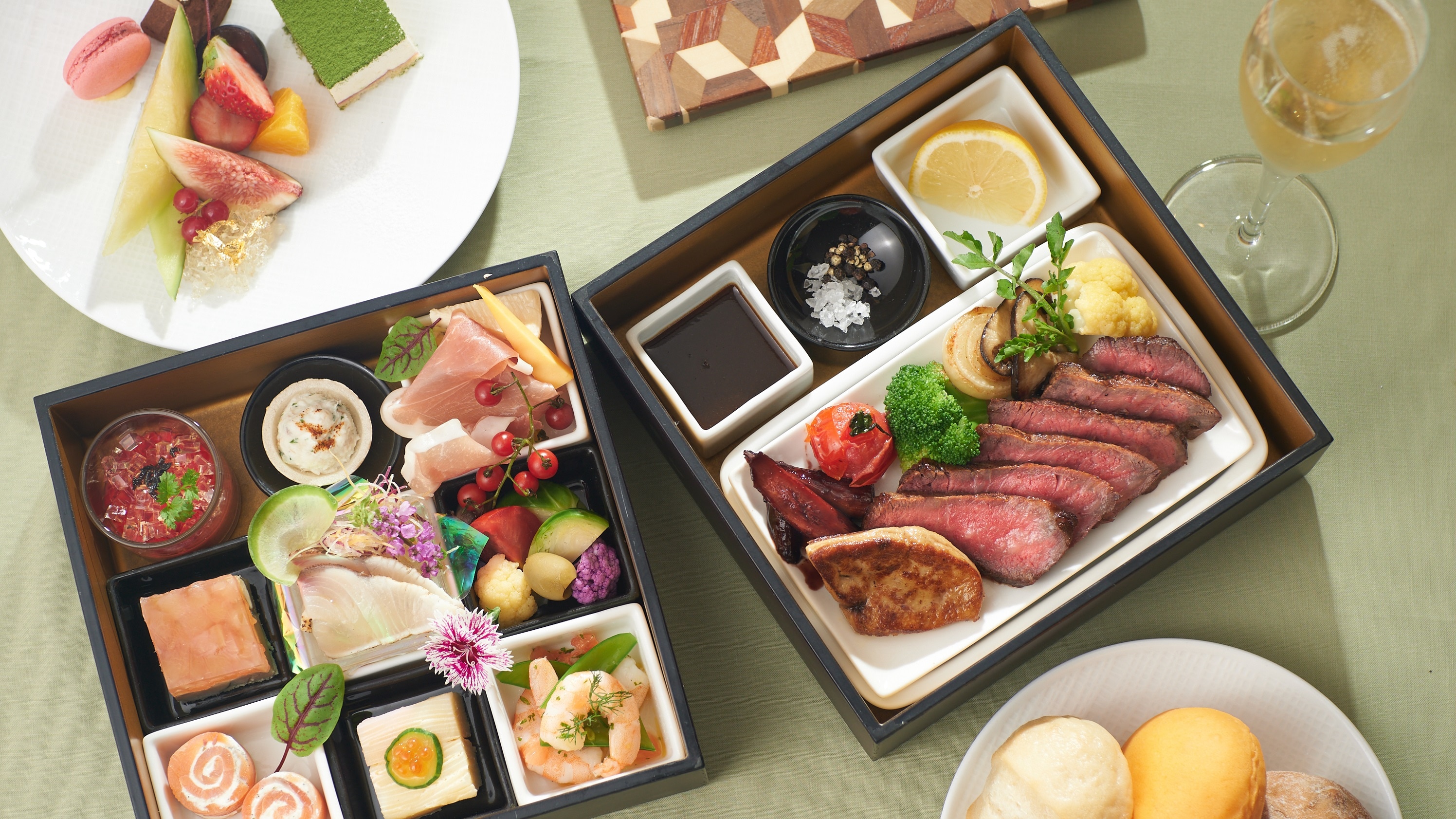 New in-room dining (image)