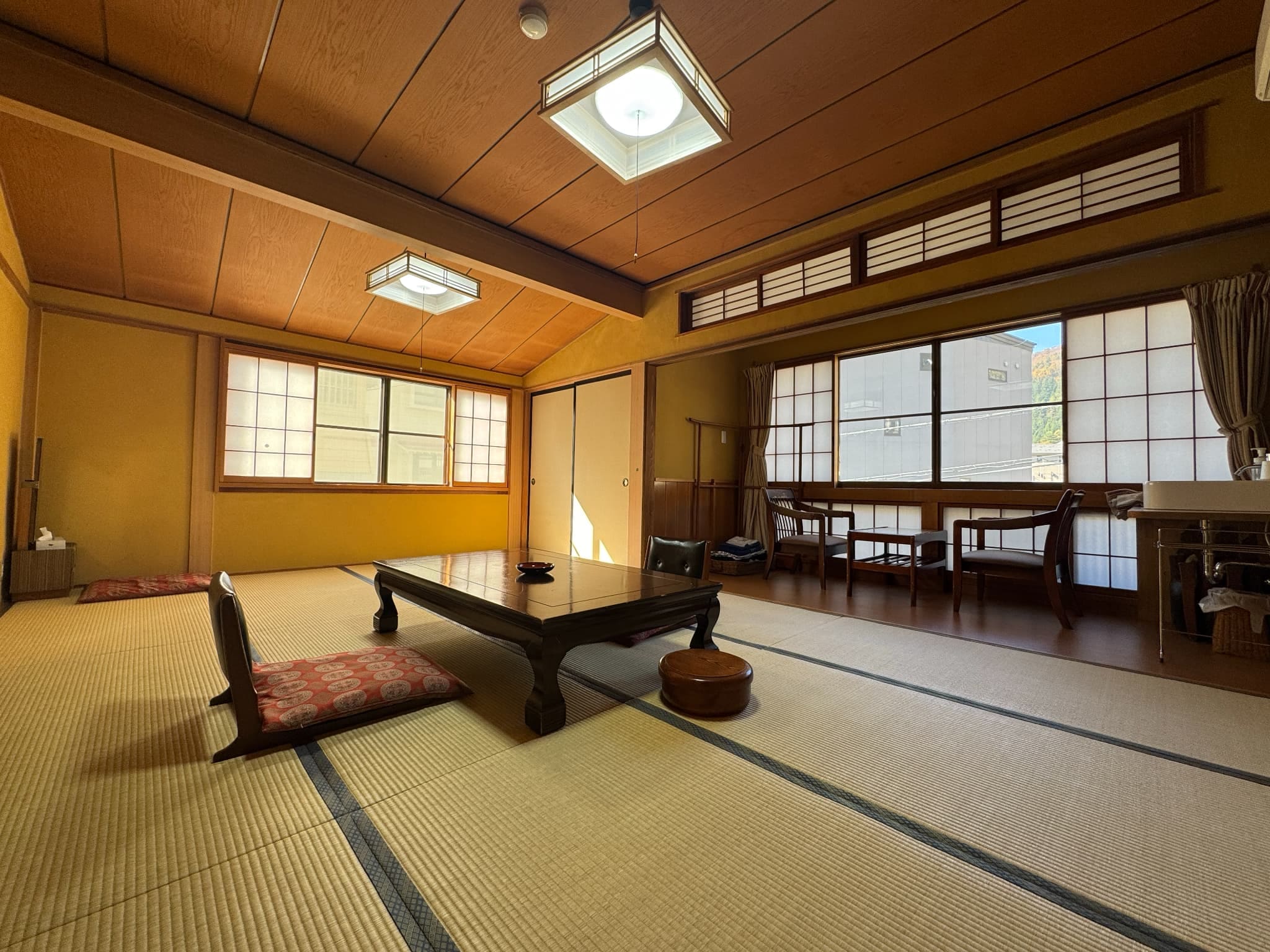 Example of a 12 tatami Japanese-style room