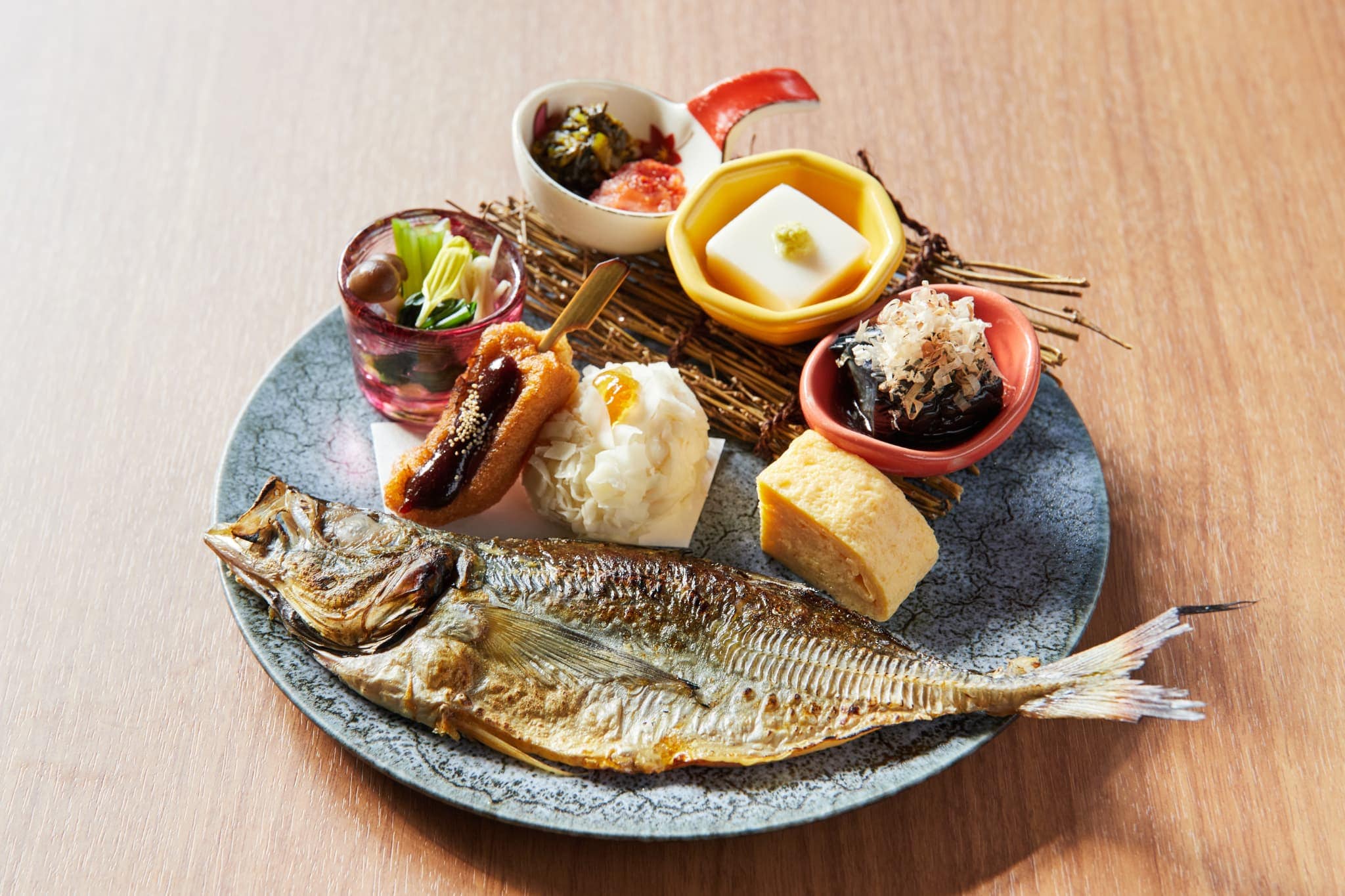 อาหารเช้าแปดนิ้ว