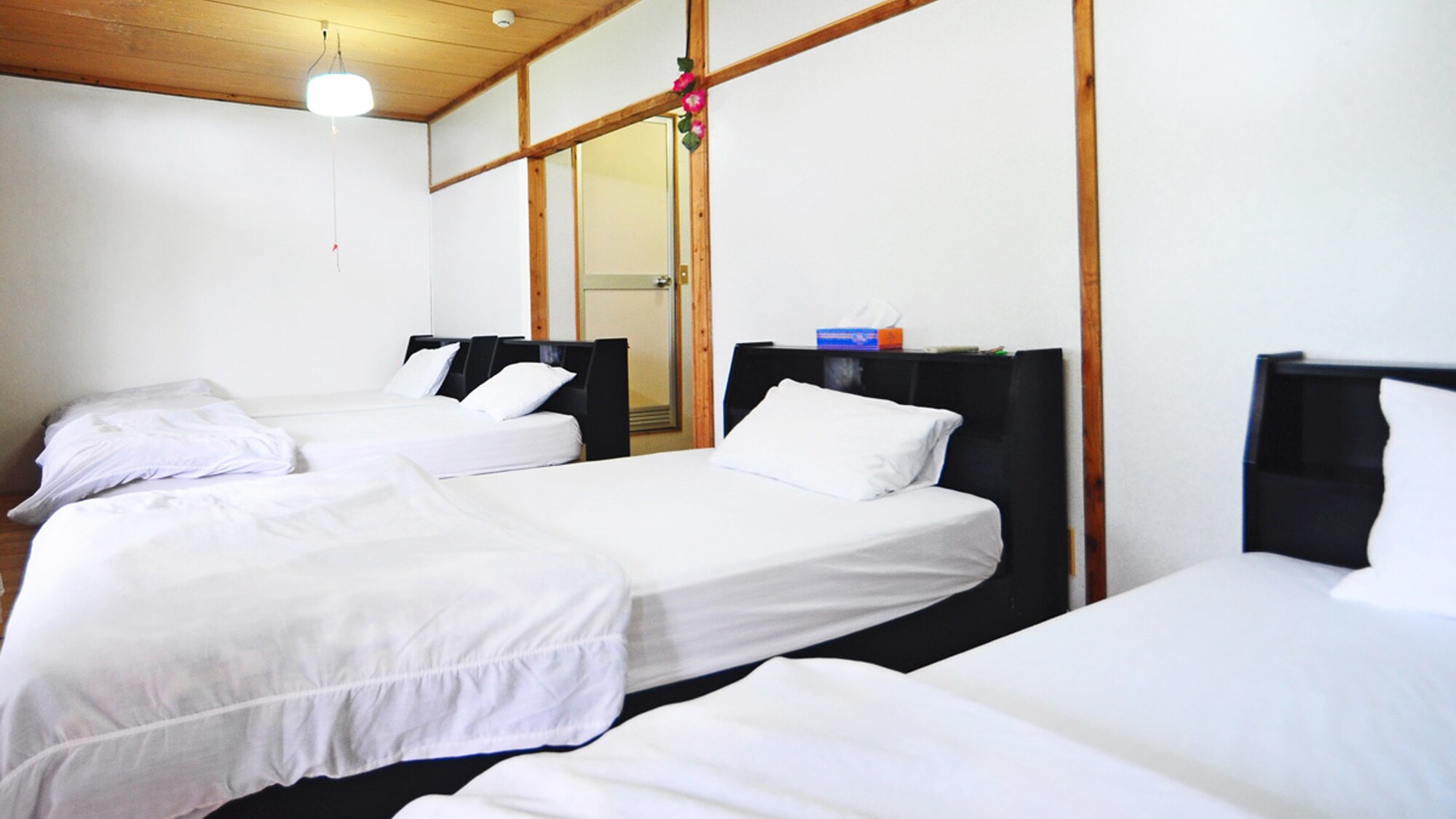 [Western-style room for 4 people] Great for families and groups ♪