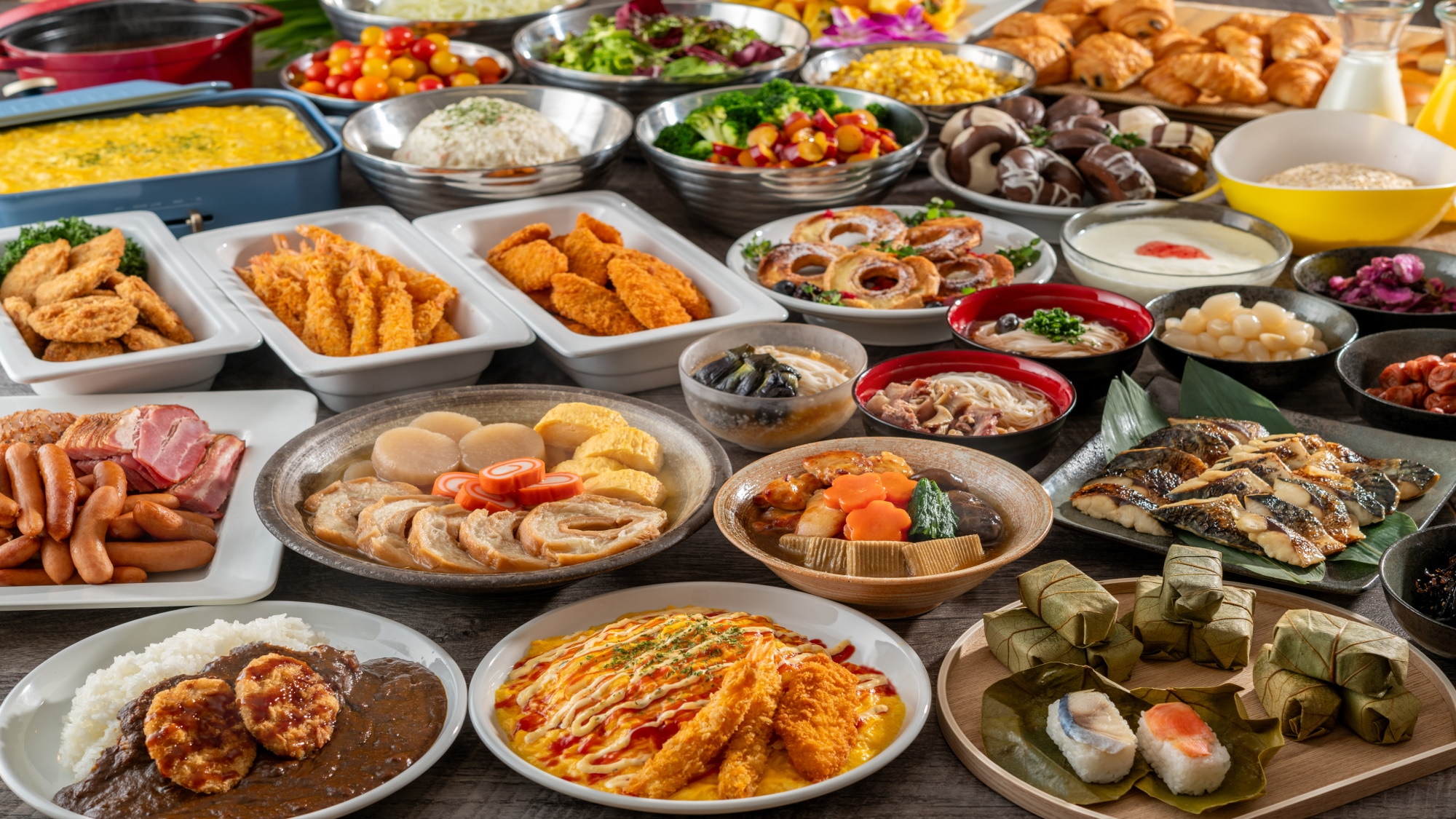 Breakfast buffet features local and Kanazawa gourmet dishes.