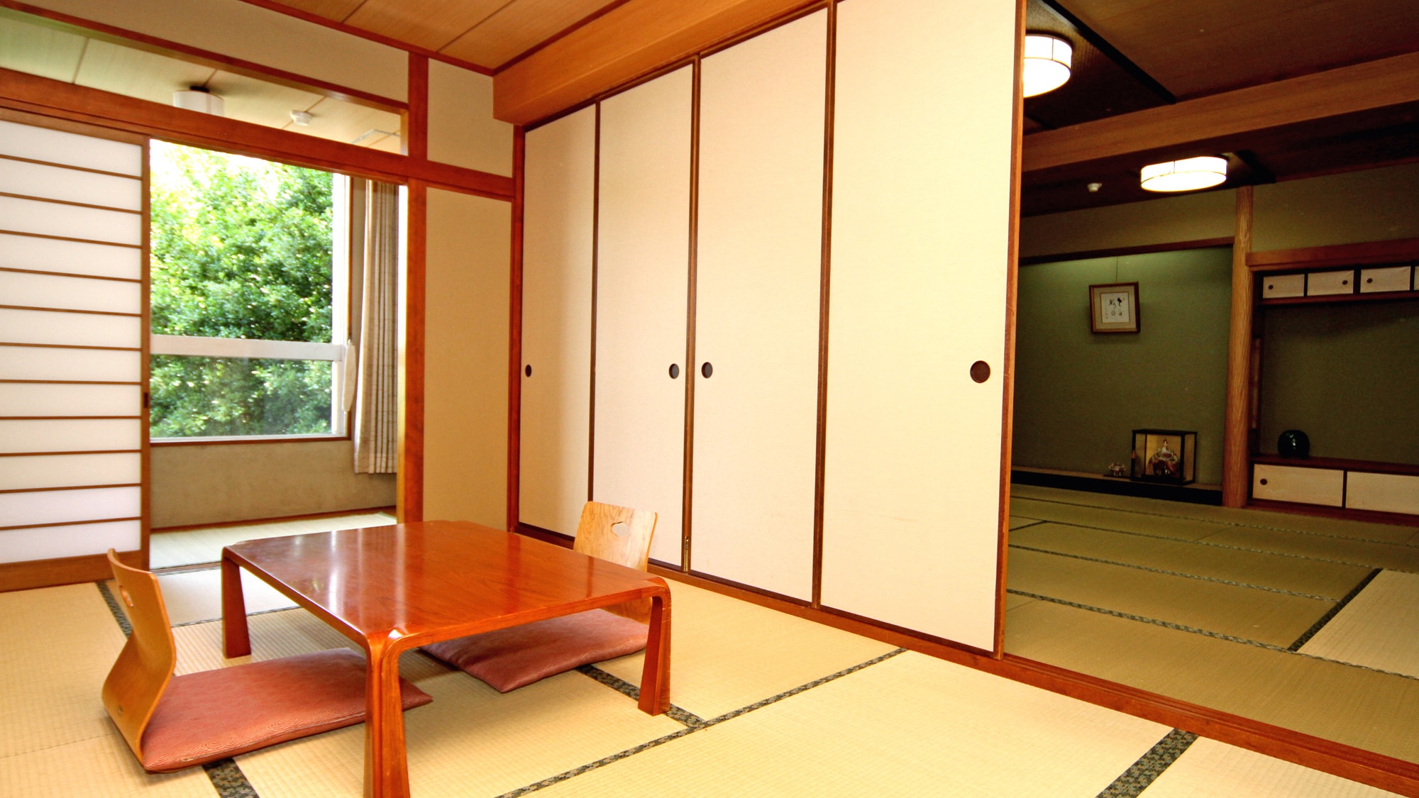 [Phòng theo phong cách Nhật Bản cho nhóm] Phòng rộng rãi với 20 chiếu tatami, thích hợp cho các chuyến đi theo nhóm.