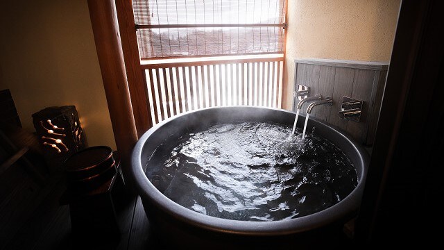 Guest room with open-air bath (44 square meters)