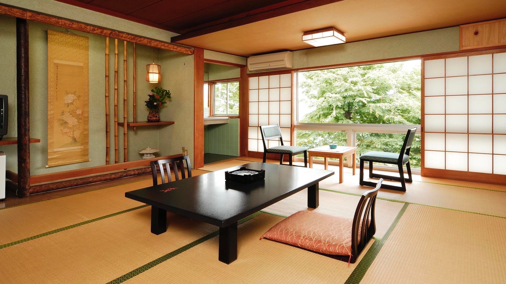 ★ Standard Japanese-style room ★ (10-12 tatami mats) example