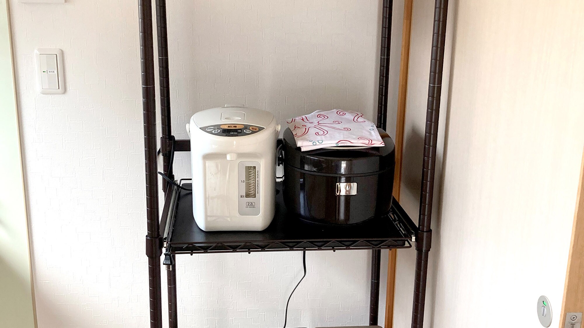 ・配备厨房/电饭煲和电热水壶