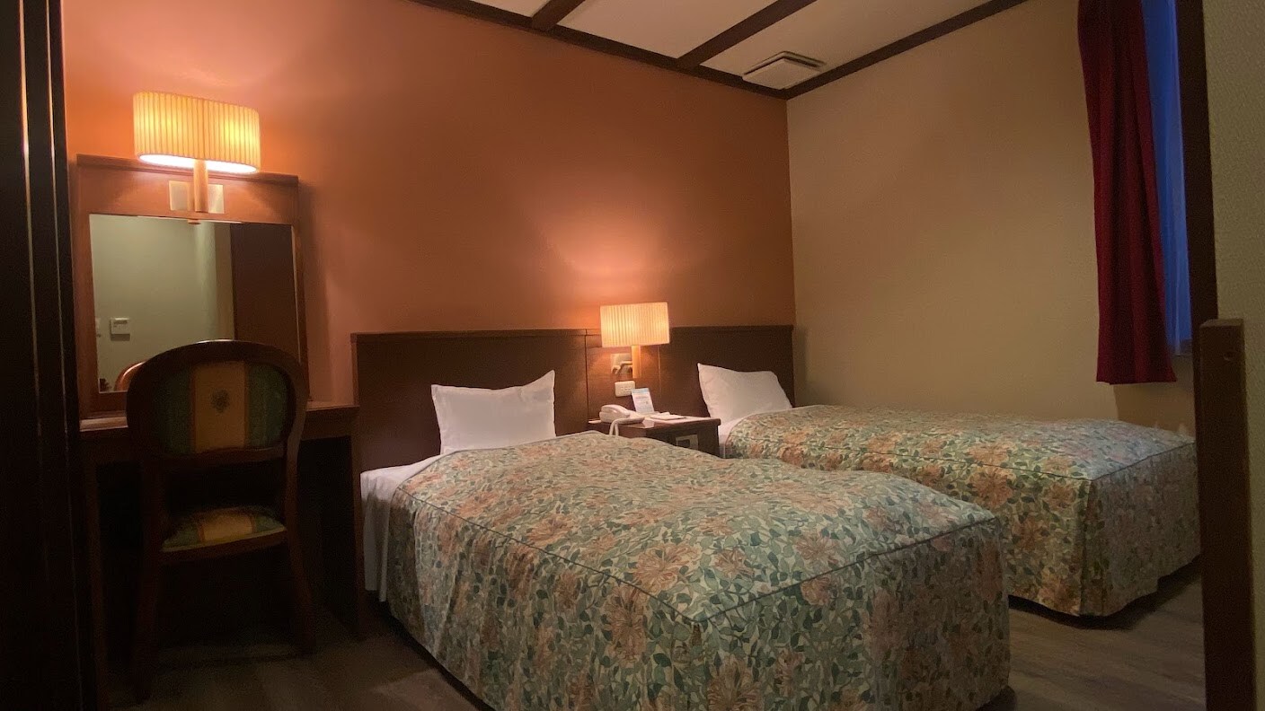 Dog-friendly deluxe family room