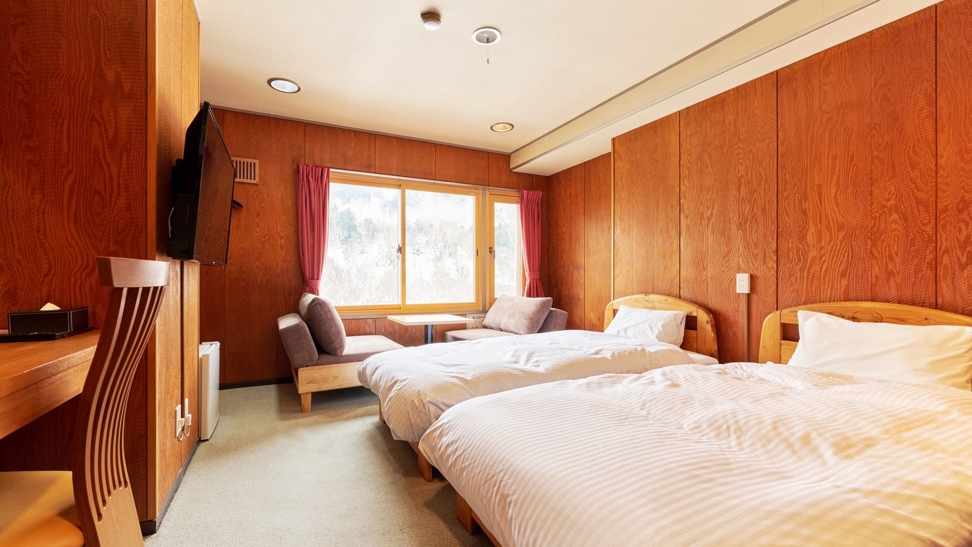 * [Garden View Twin Rooms 2nd and 3rd floors (west side)] Western-style rooms overlooking the birch forest. A sofa bed is available for 3 guests.