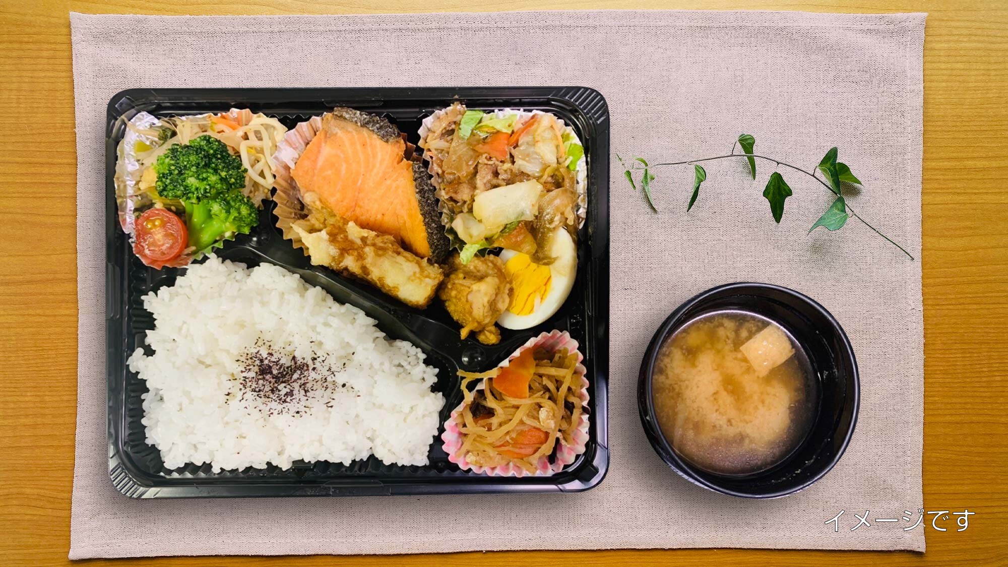 Cơm bento ăn sáng tự làm hàng ngày