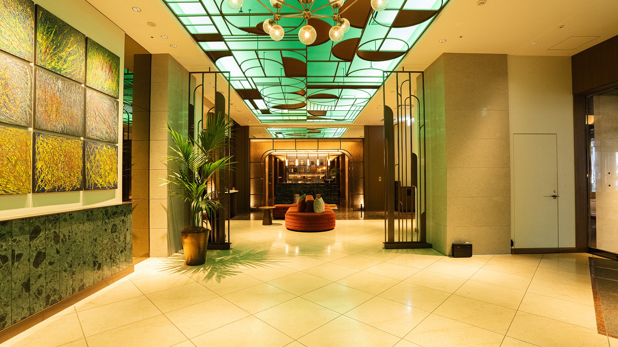 [Entrance] Within walking distance of Saitama Super Arena! Convenient access.