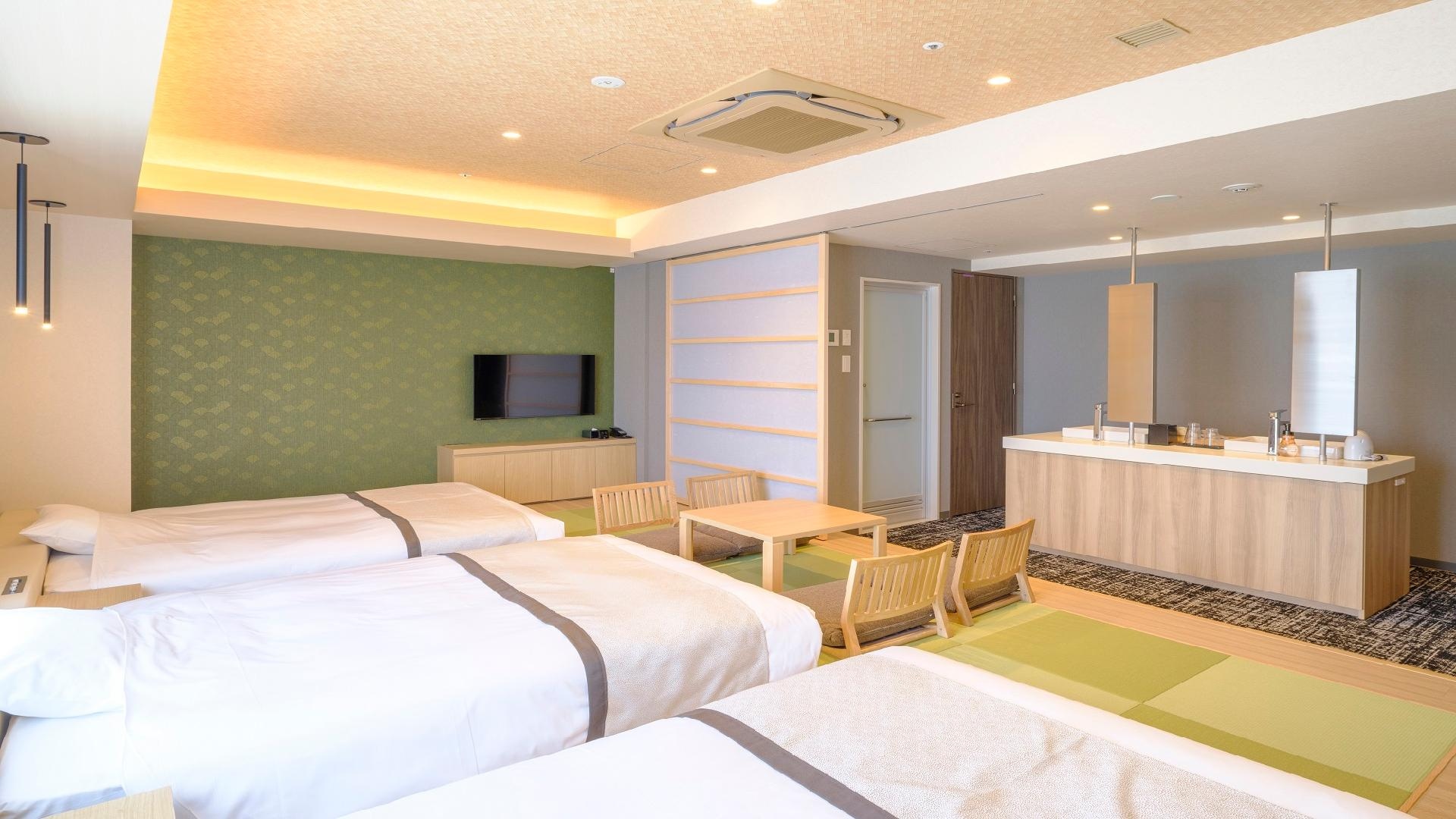 พรีเมี่ยมทริปเปิ้ลขนาดใหญ่ (ภาพ)