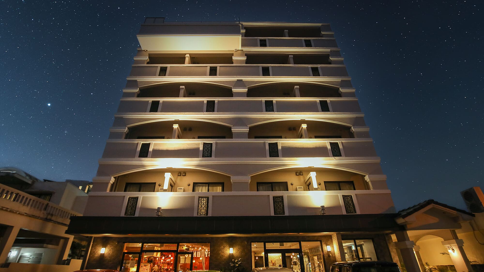 ◆ HOTEL 385 --Appearance (night)