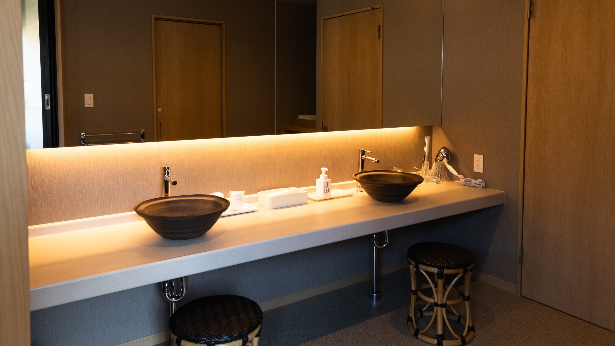 [Room 505 ≪Mizuasagi≫] Powder room