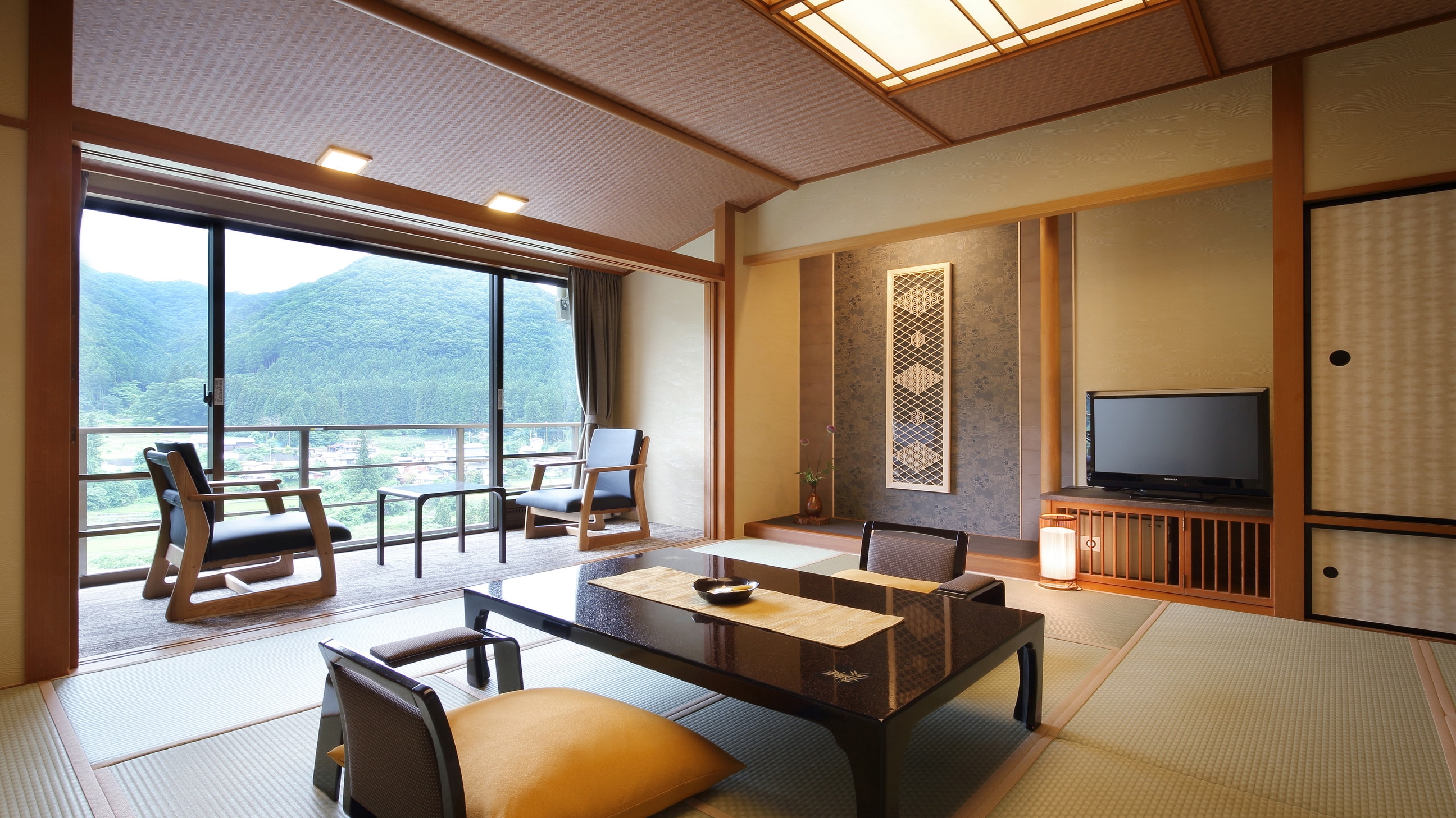 [One Japanese-style room | Mountain stream side] Spectacular river view (Non-smoking | 12.5 tatami mats)