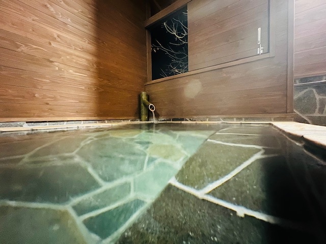 Reopening in January 2024♪ Unlimited soaking in 100% natural hot spring water during your stay!