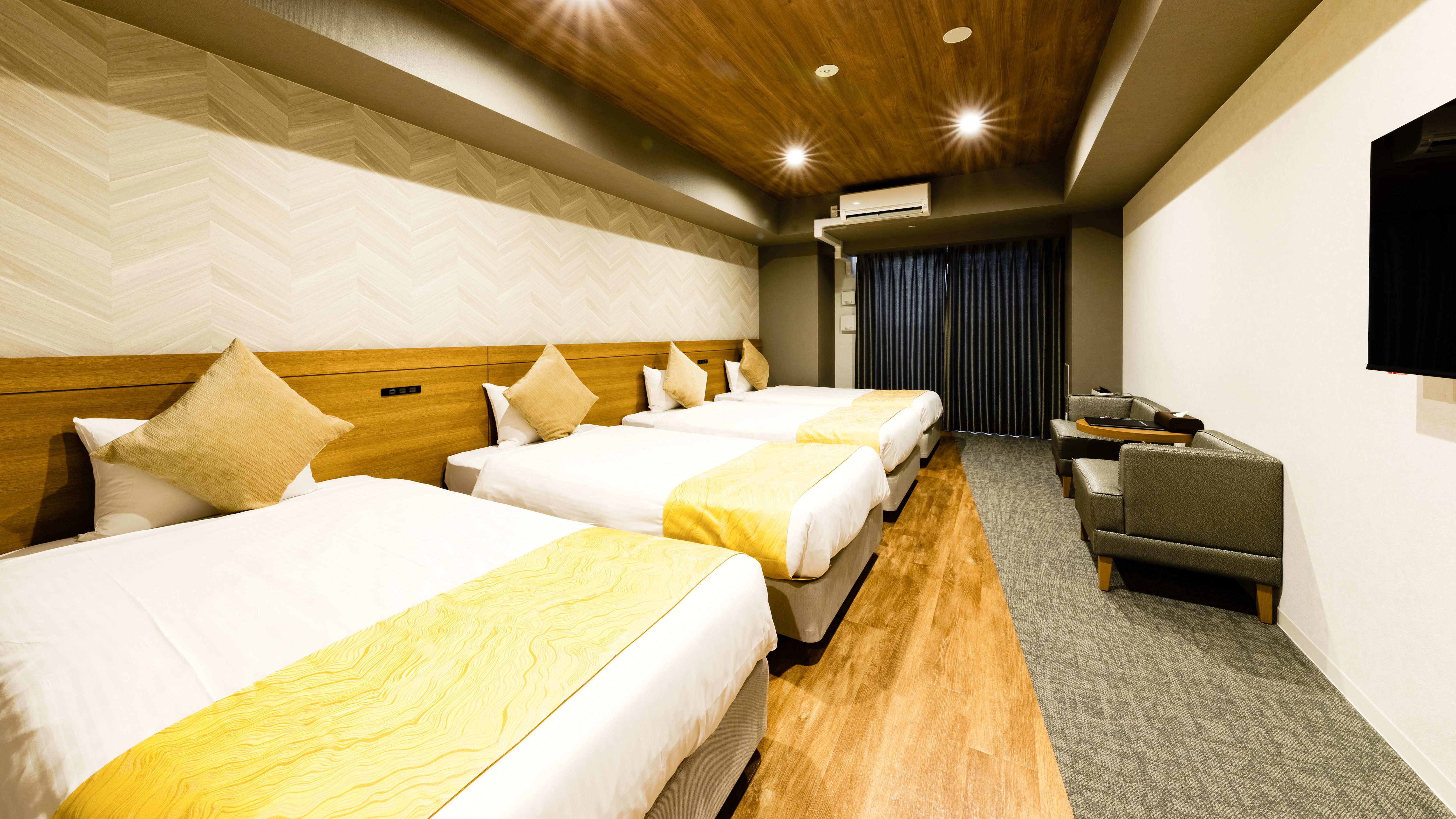 [Family room] Room with 4 single beds★Recommended for families and groups!