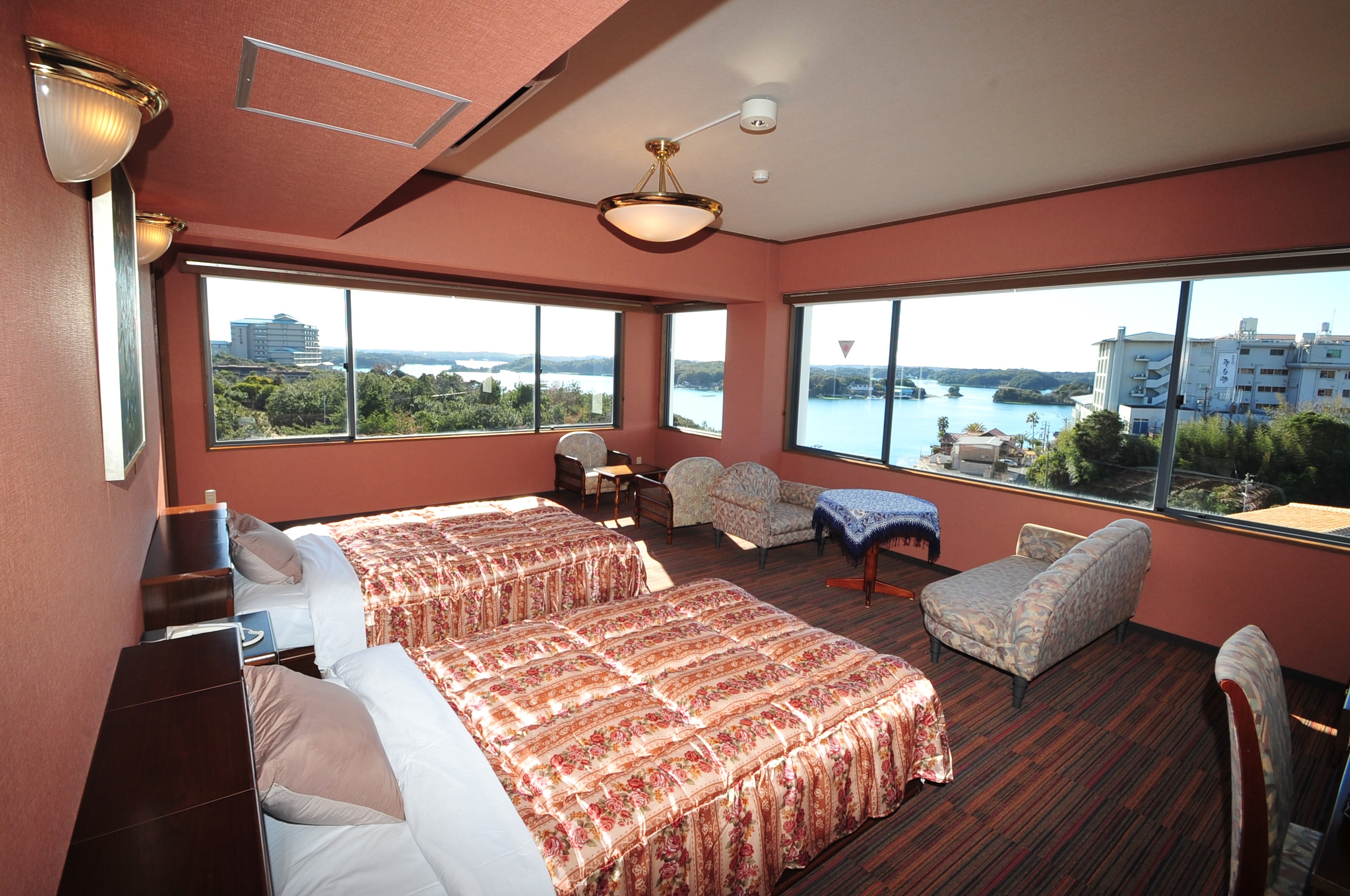 Twin wide view room ②