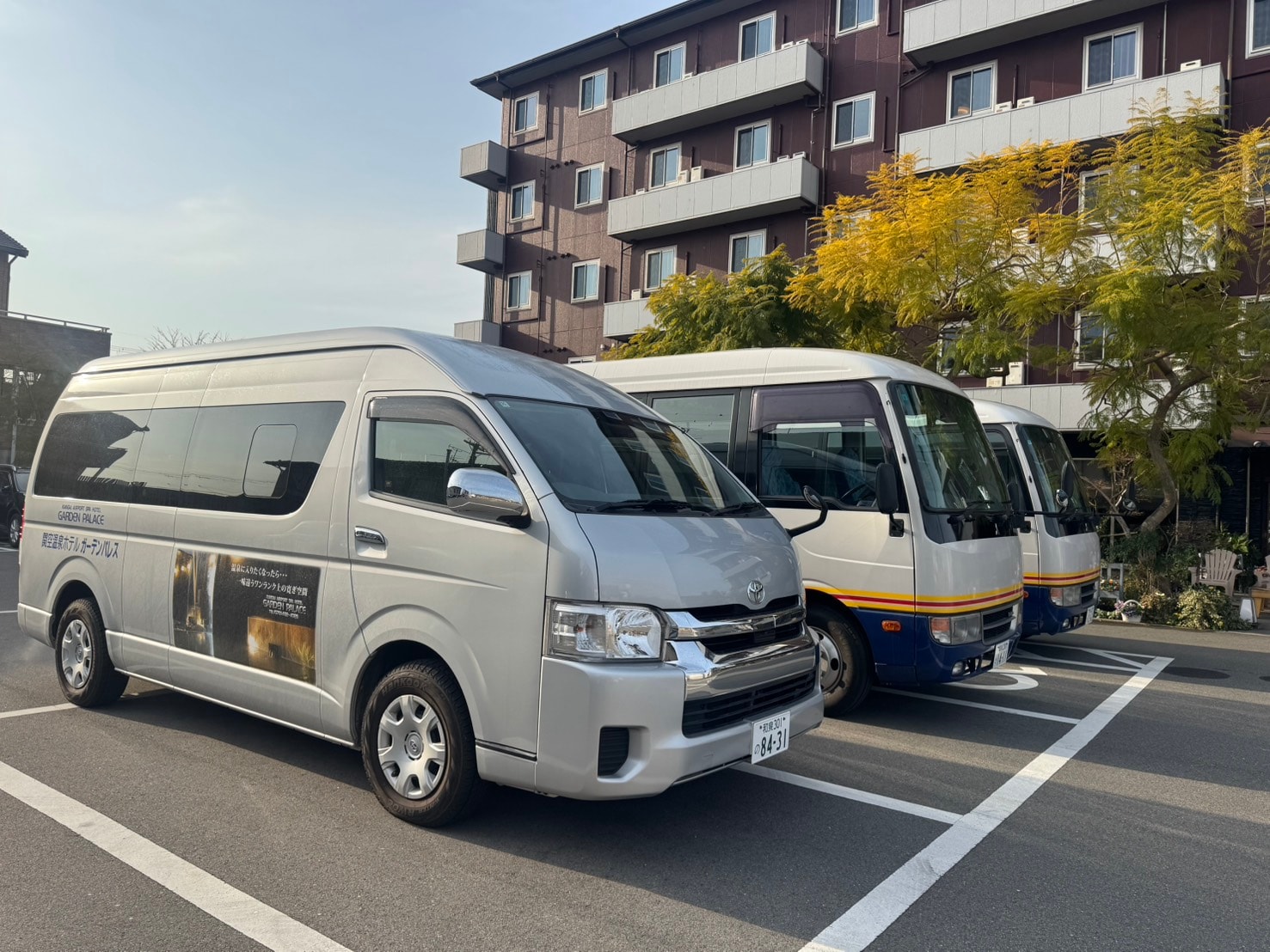 Shuttle bus