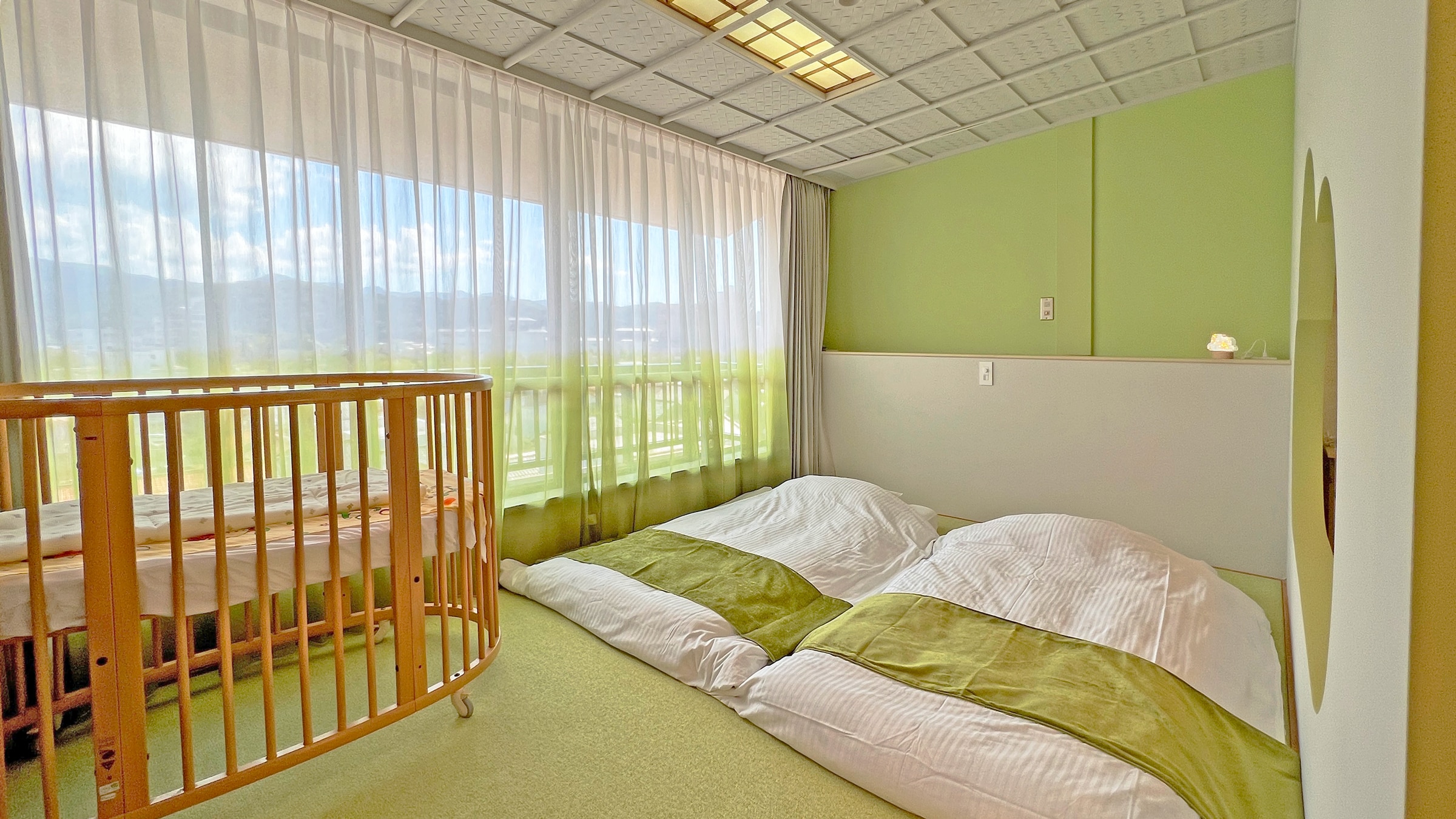 Special room for babies with a bear, "Angel" - raised bedroom