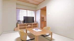 [Kamar bergaya Jepang 7 tikar tatami] - Ini adalah kamar kecil tanpa bilik pancuran dan bak mandi. Dapat digunakan hingga 2 orang dewasa.