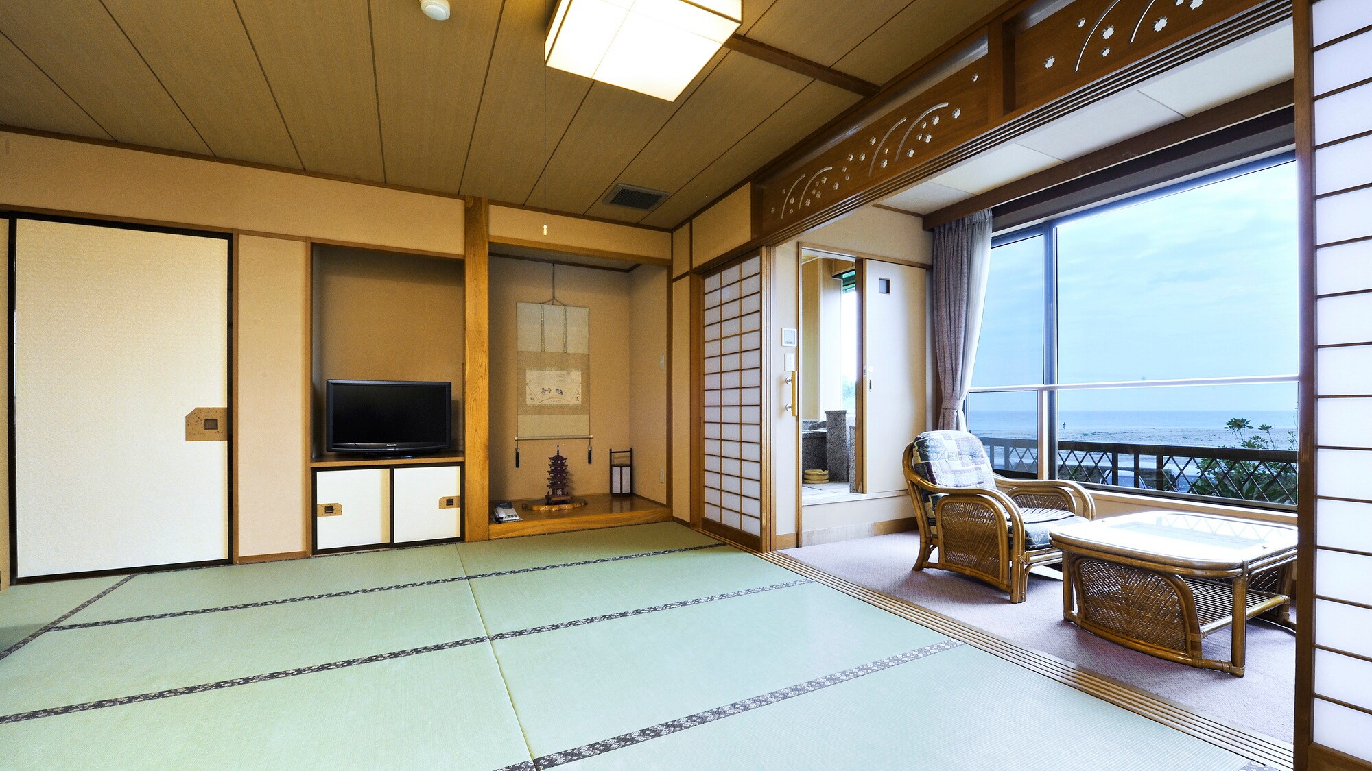 濱之屋形 06 型