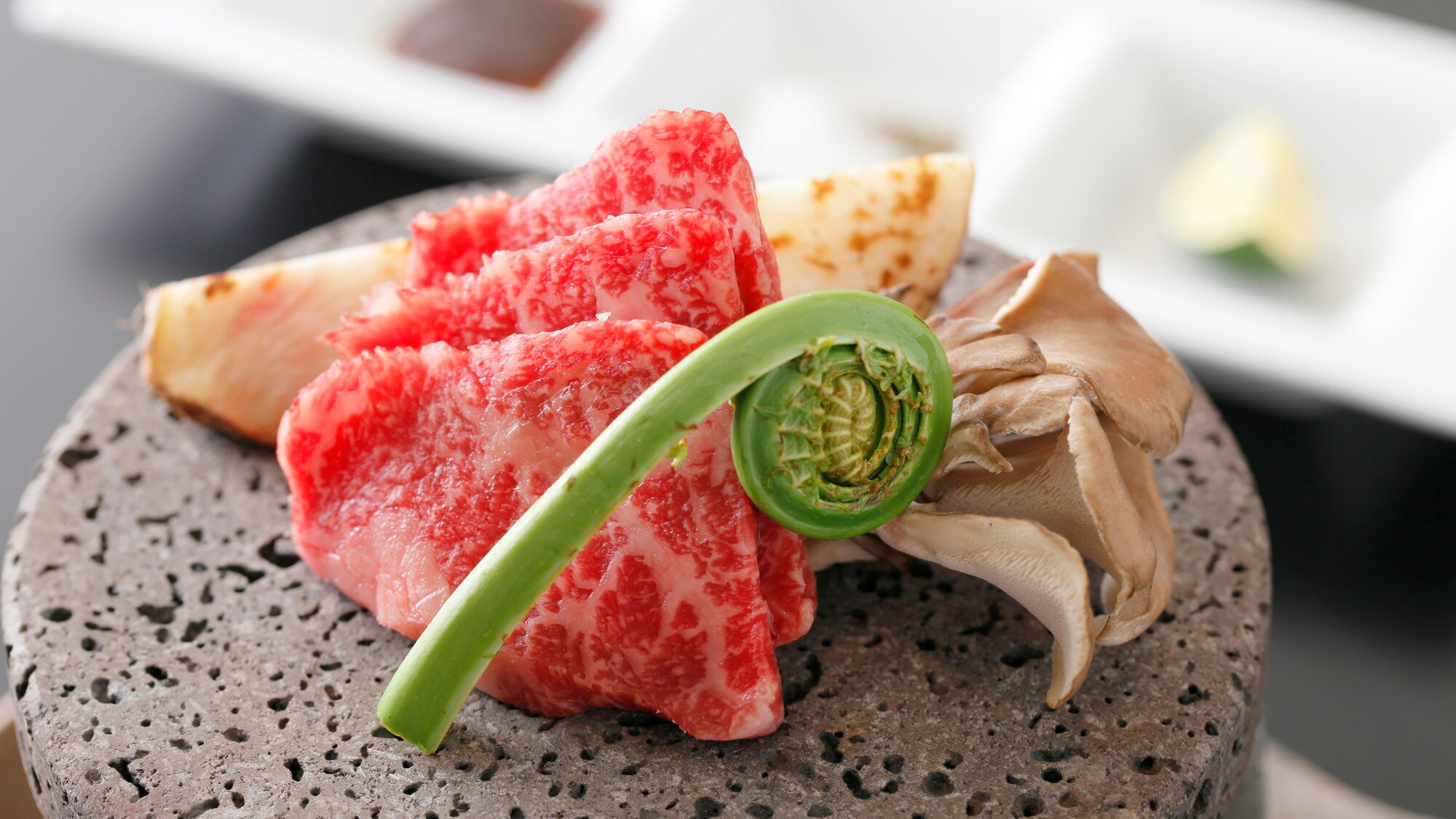 High-quality Koshu beef with sashimi