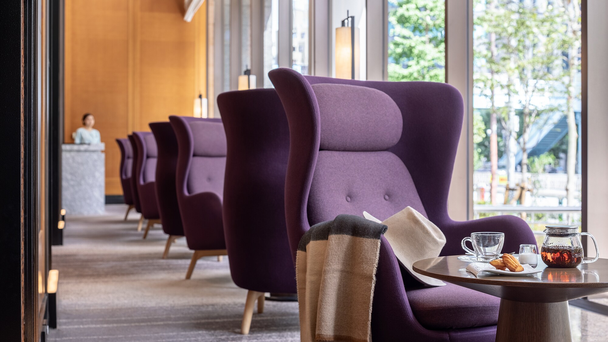 [Cafe & Bar Lounge Selecroix] There is also a high back chair where you can relax and relax.
