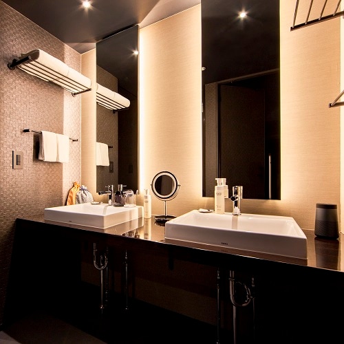 อ่างล้างหน้า (ชั้นพรีเมี่ยม) *บางส่วนอาจแตกต่างจากรูปภาพขึ้นอยู่กับห้อง