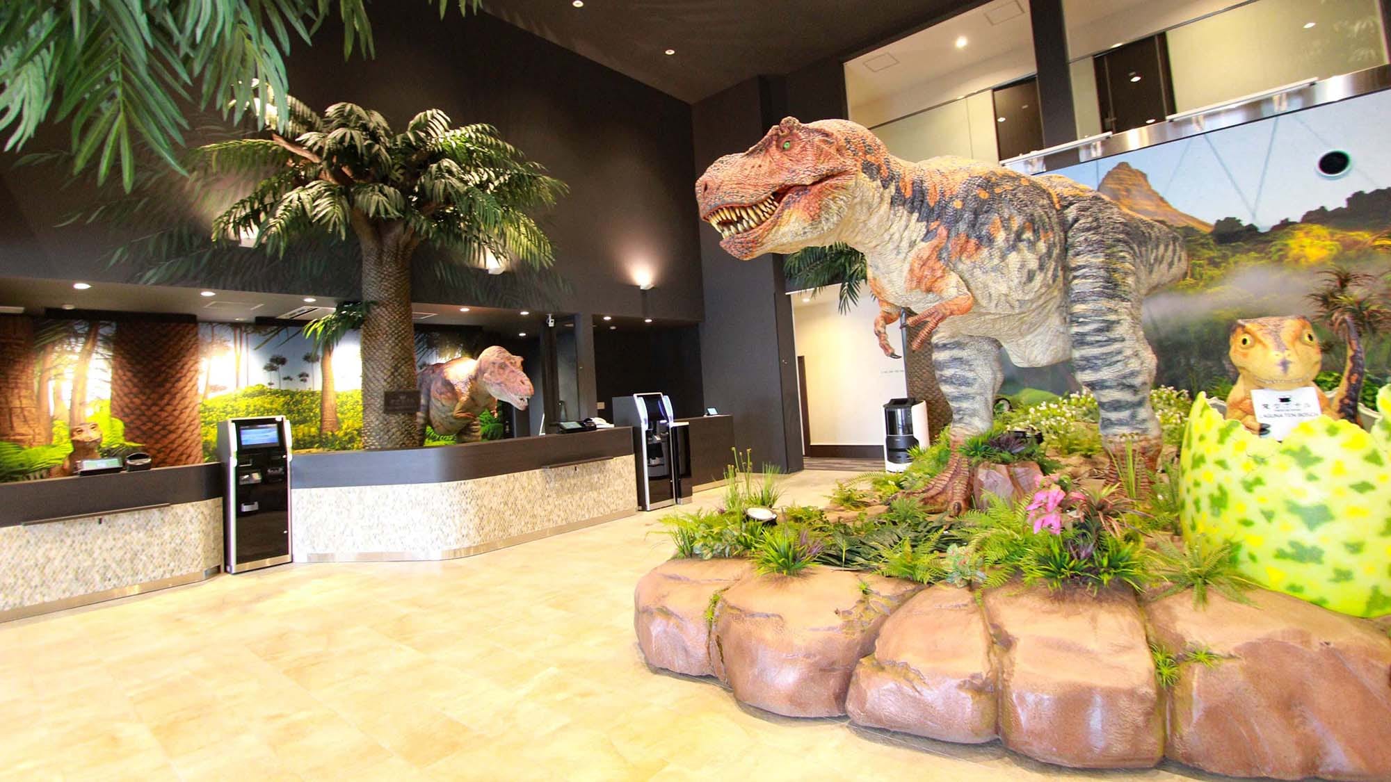 Lobby: An impressive 7m long dinosaur robot!