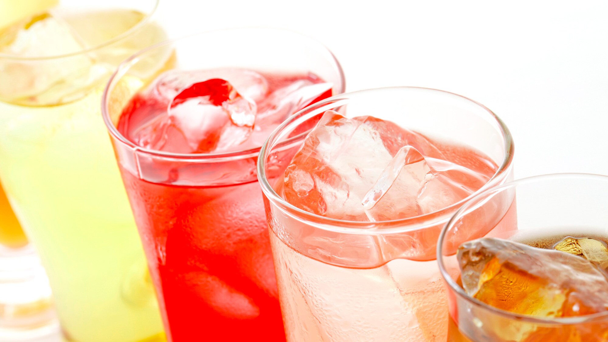 *[Marseille x Drink Bar] A soft drink bar is included.