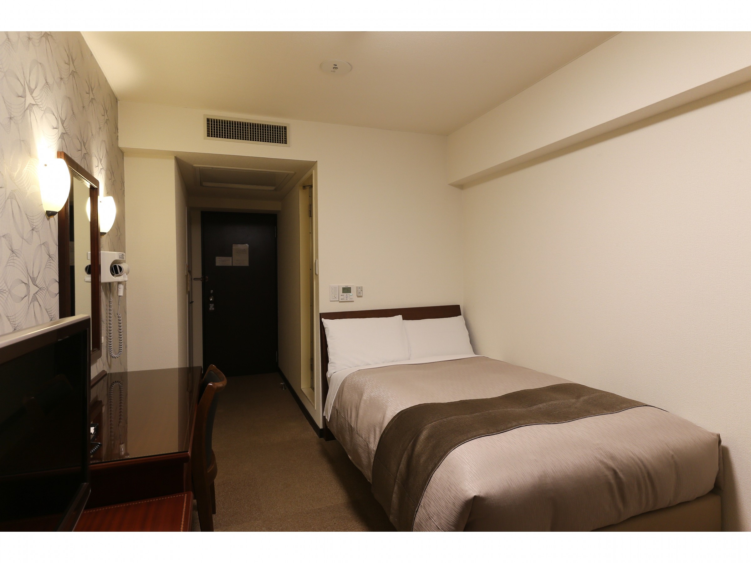 semi double room