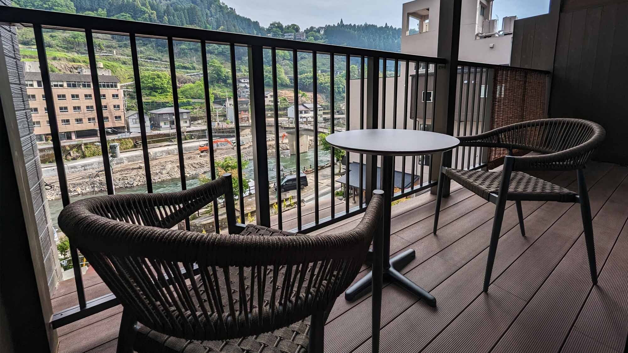 501_Deluxe Twin Room with Natural Hot Spring (Electric Bed)