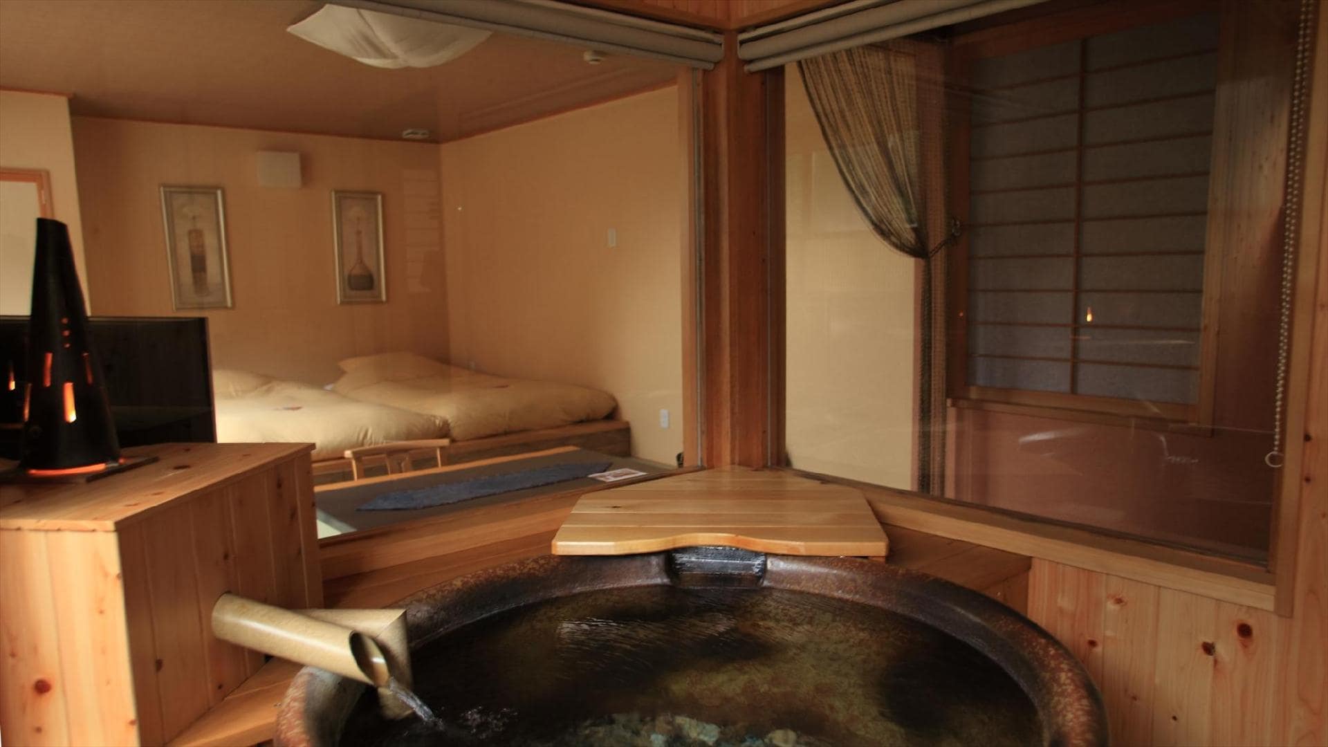 Phòng đặc biệt với suối nước nóng kiểu "Akebi" (phòng tắm trong nhà)