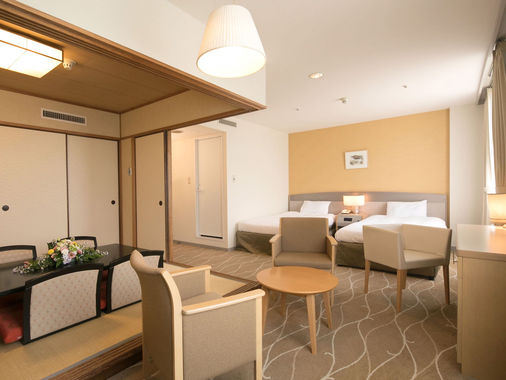 [Japanese-Western style room]