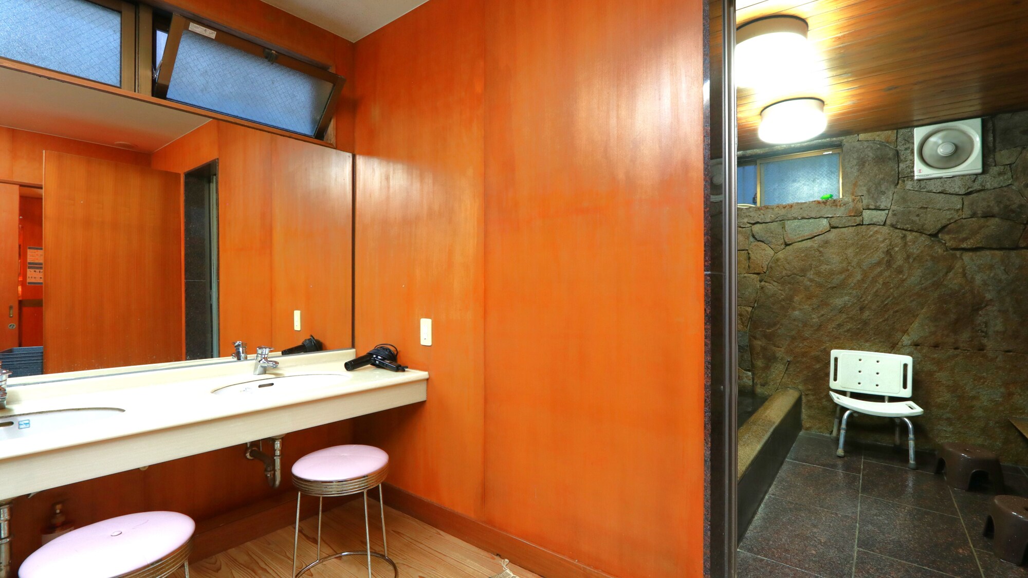 -Bathroom- Dressing room