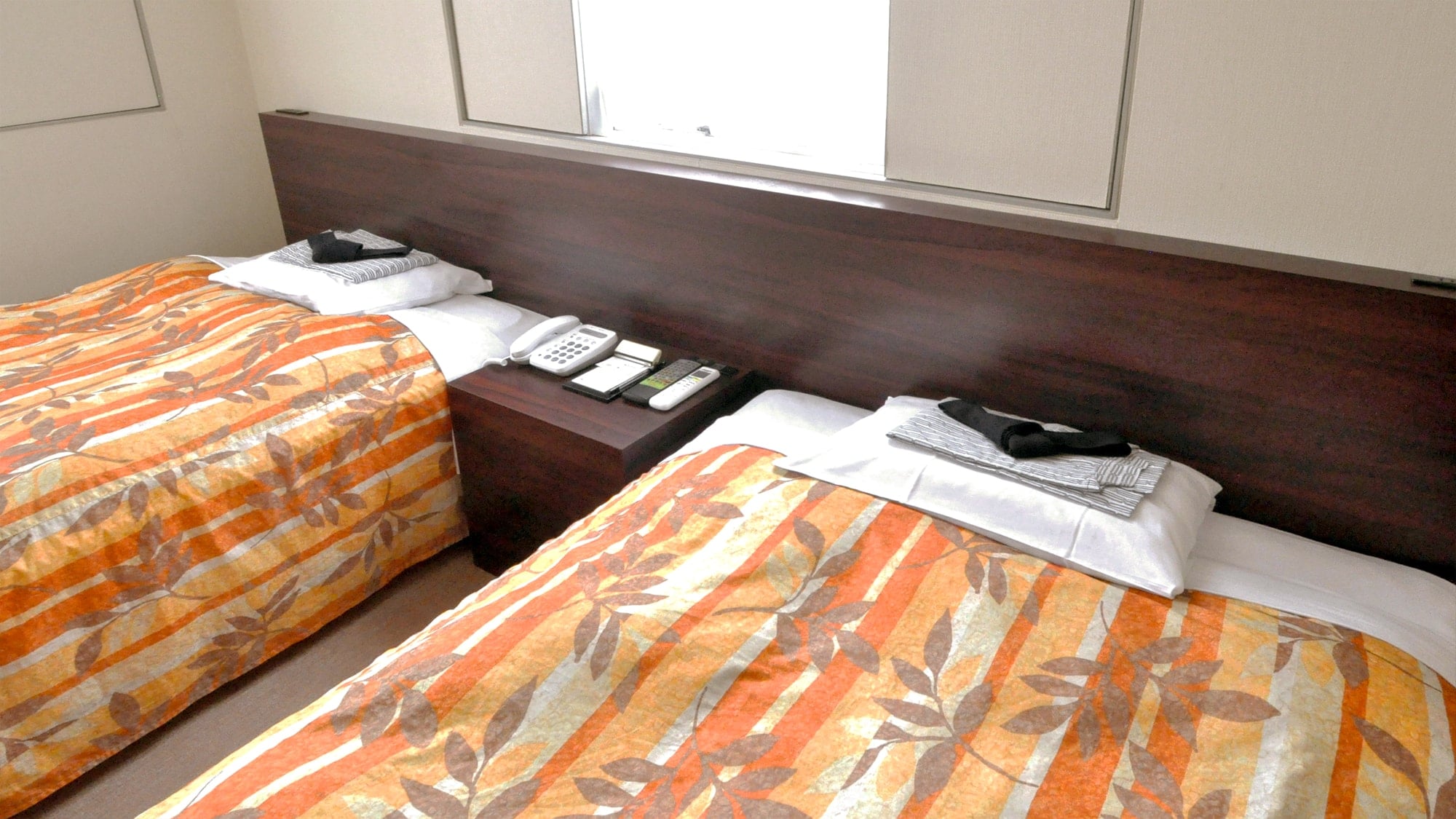 [Twin] Headboard telah diperbarui