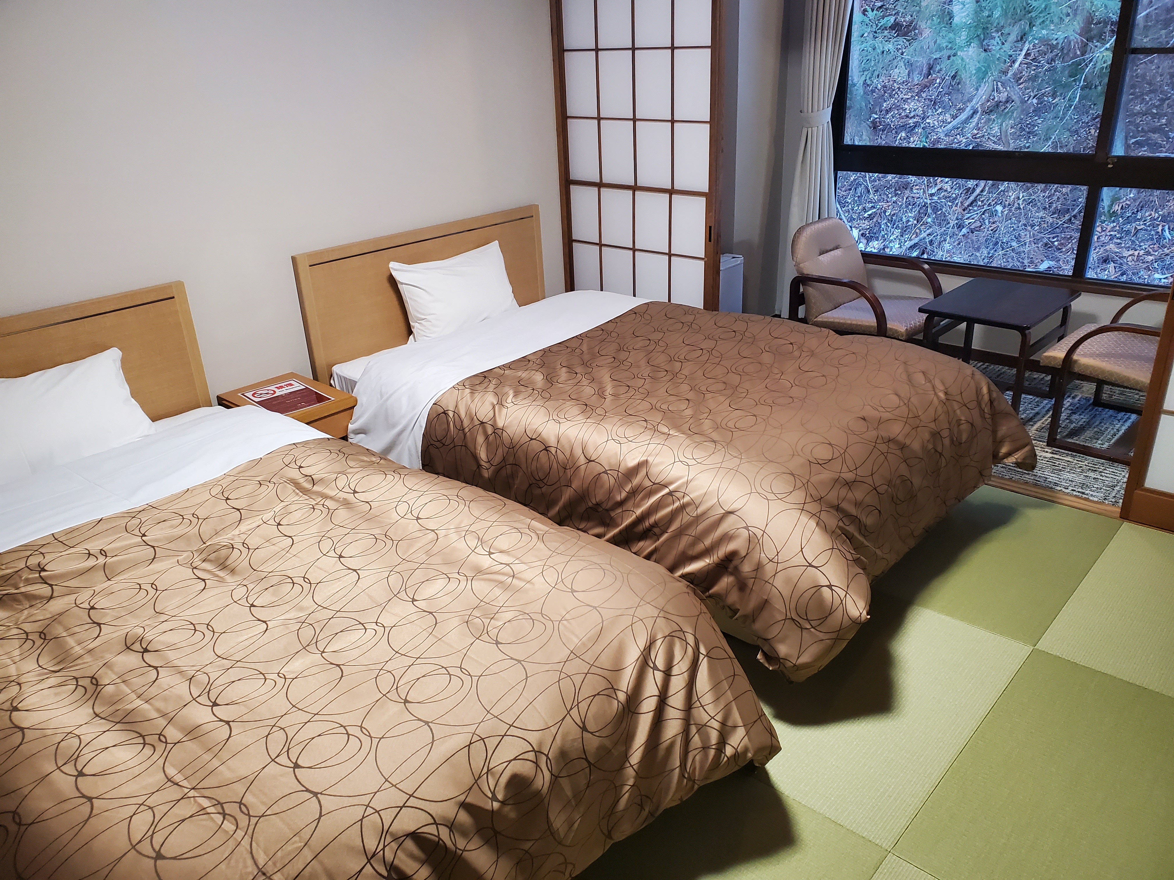 Japanese-style room 8 tatami twin