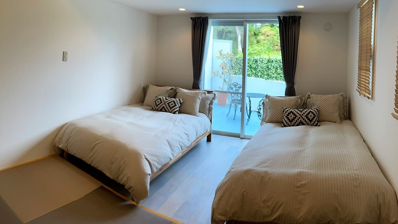 Guest room: Building B / Popular with families and seniors <Example>