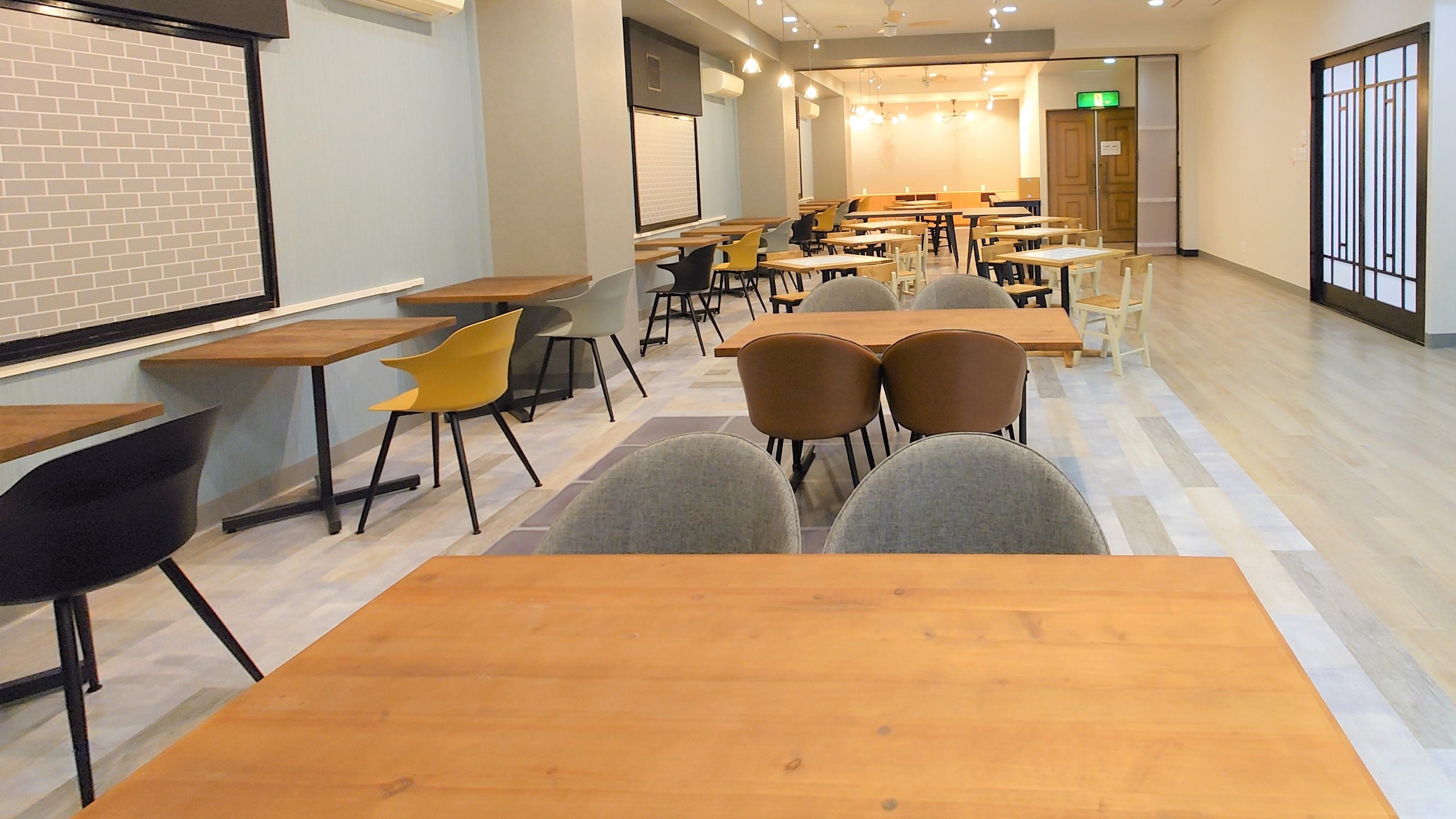 Breakfast service Renewal breakfast buffet service will start from 4.28!