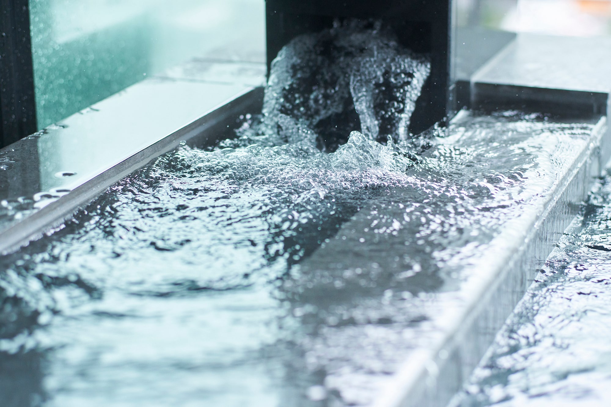 Panoramic hot spring bath facility