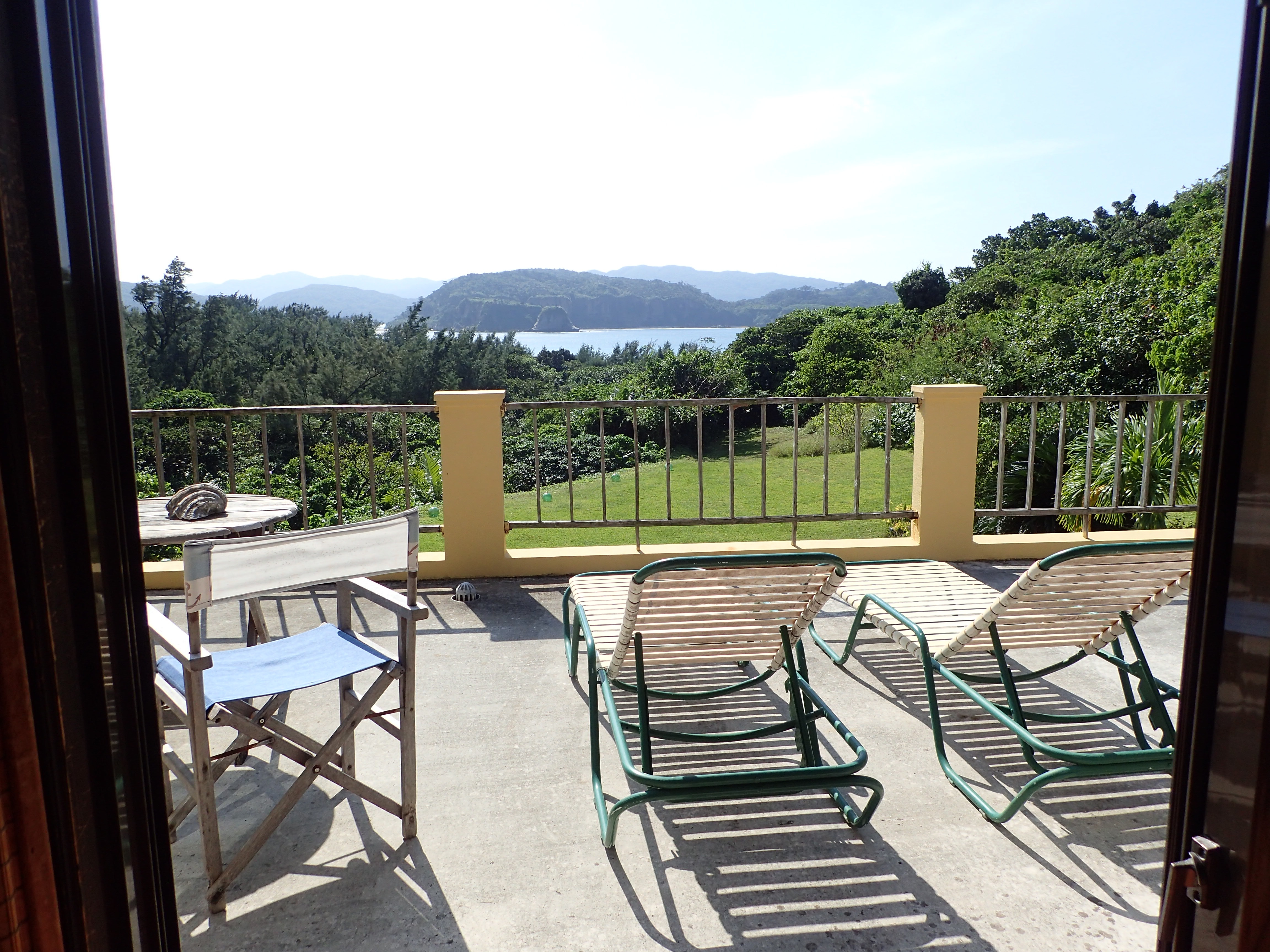 2F kamar tamu tipe B teras