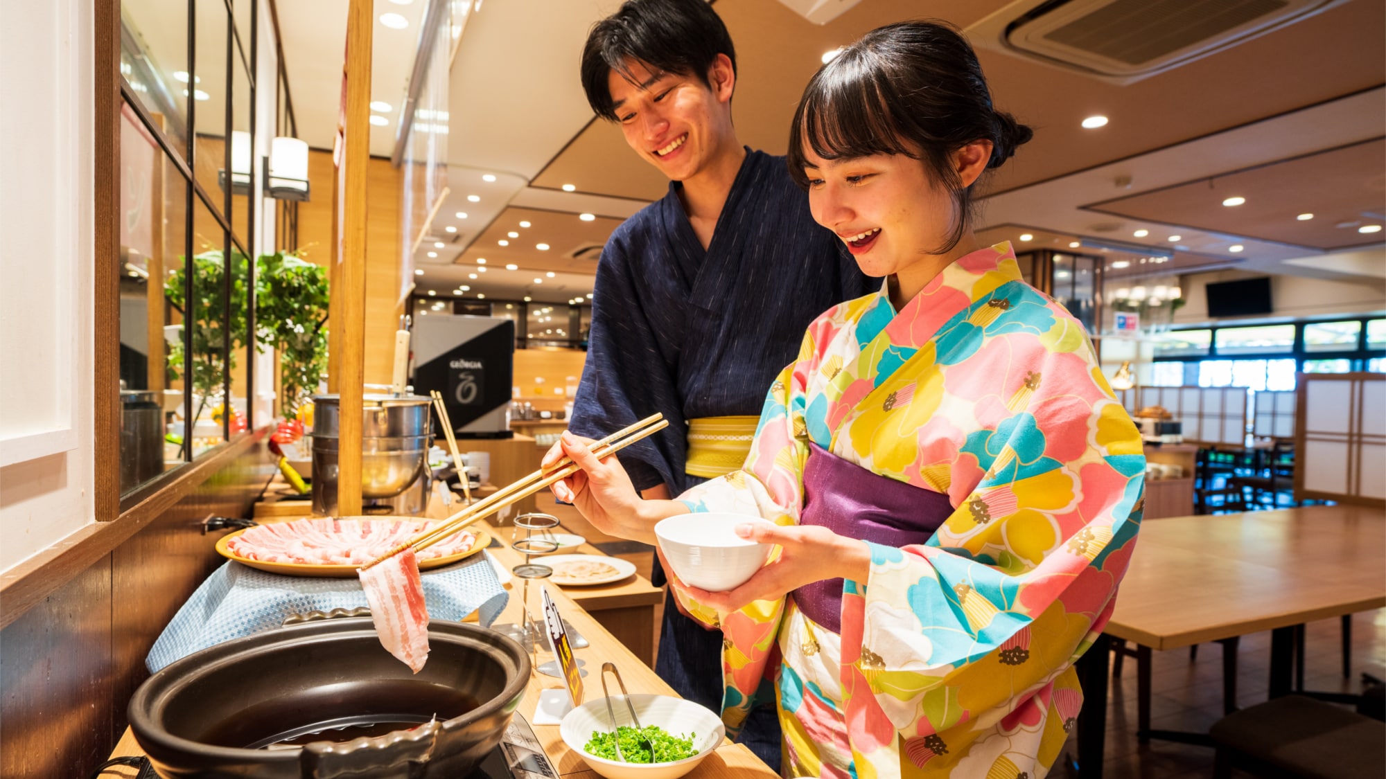 [บุฟเฟ่ต์อาหารเช้า] ชาบูชาบูตั้งแต่เช้า♪ เติมพลังวันของคุณด้วยชาบูชาบูหมู!