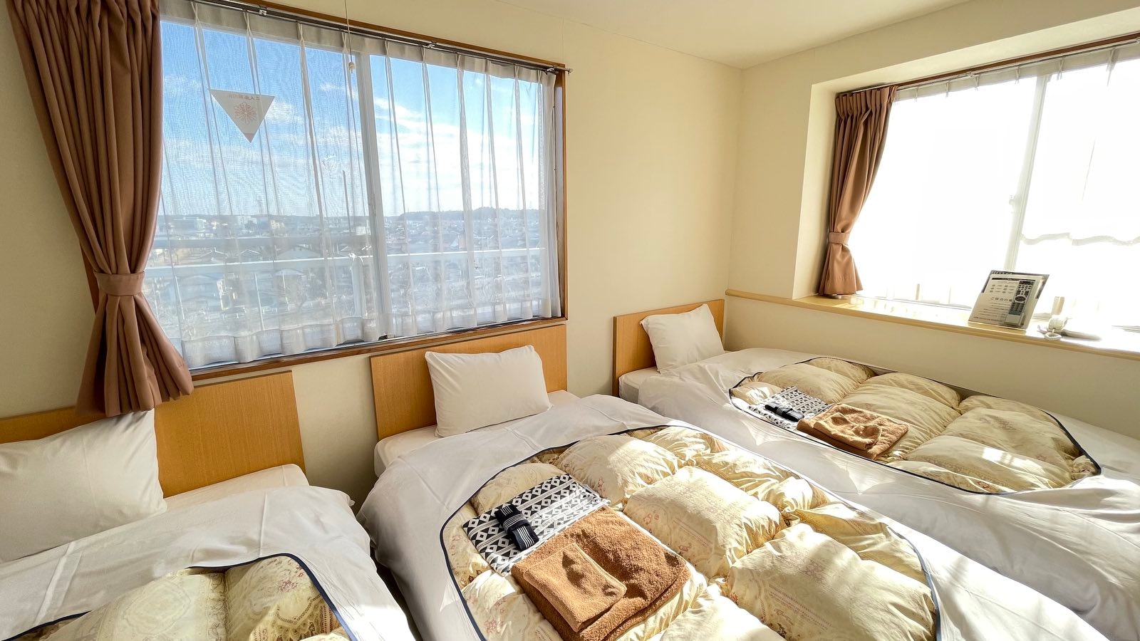 Triple★Spacious bed.