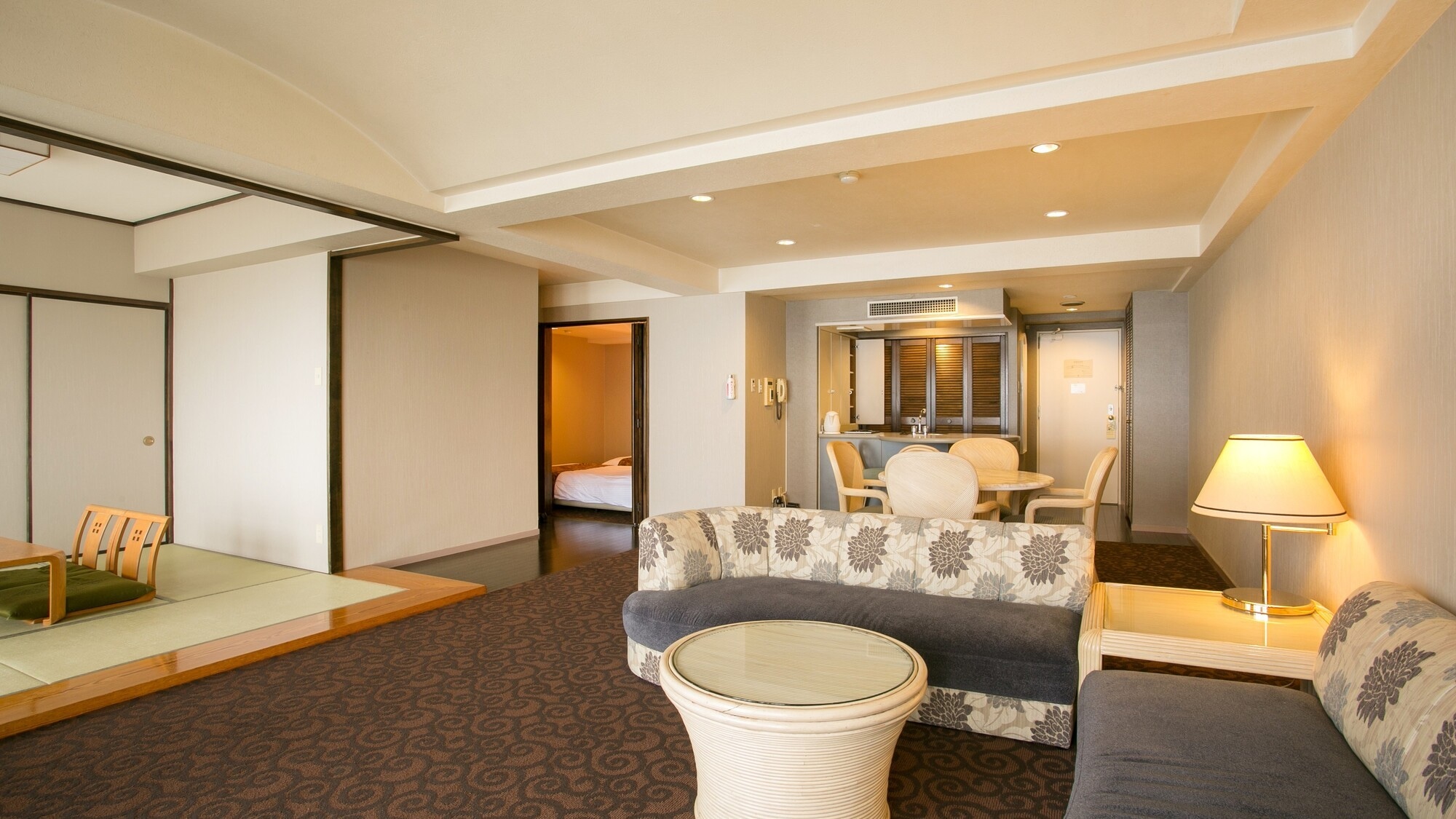 화양실 76평방 거실